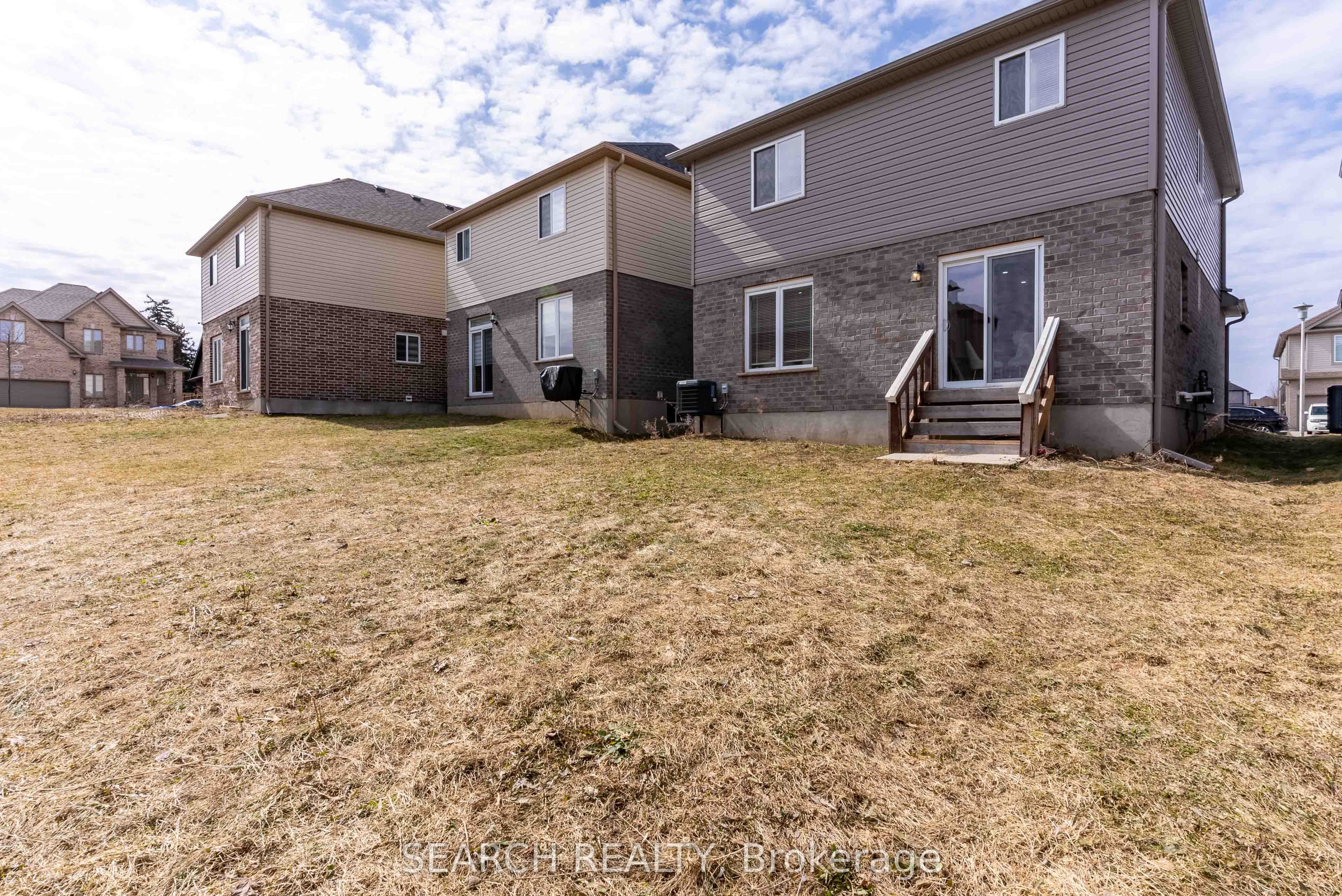 3250 Turner Crescent Property Photo 26
