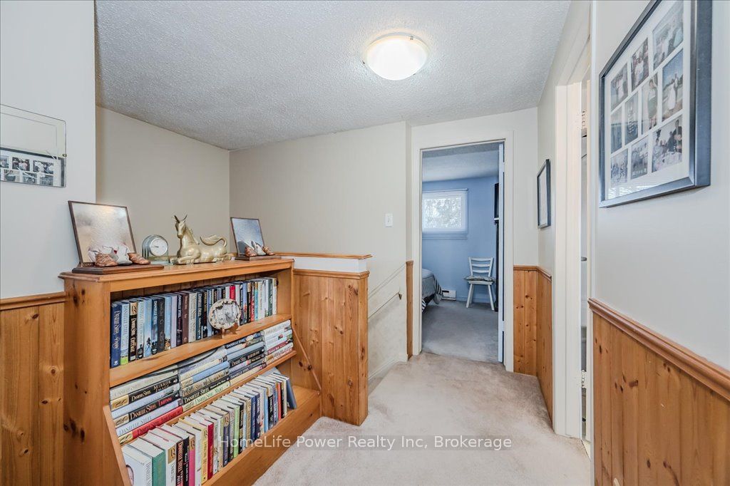 14 Upton Crescent Property Photo 14