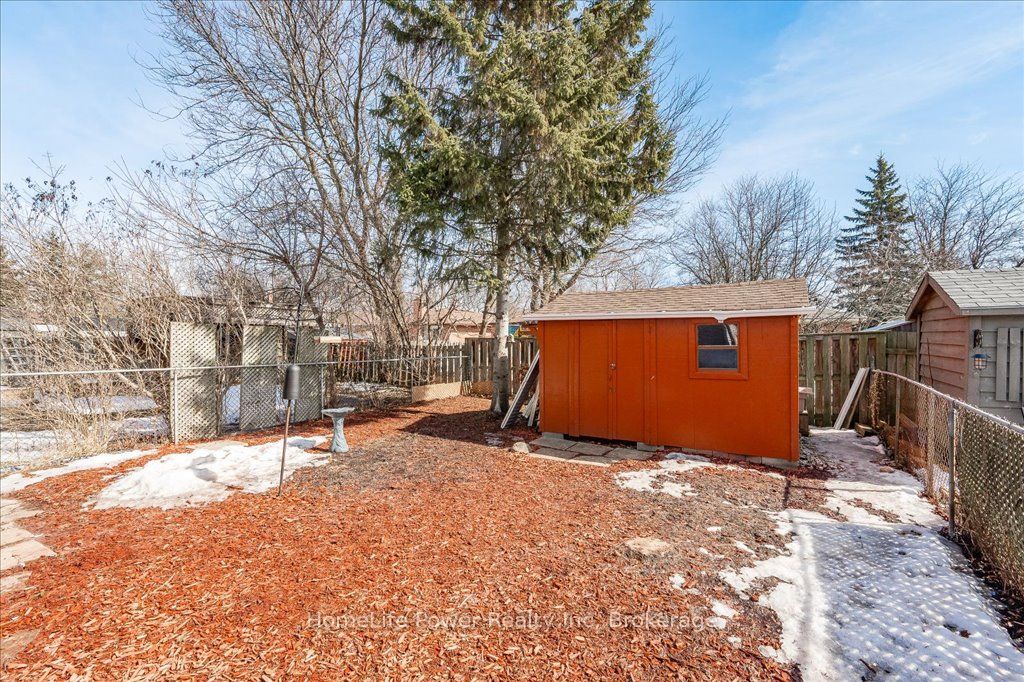 14 Upton Crescent Property Photo 27