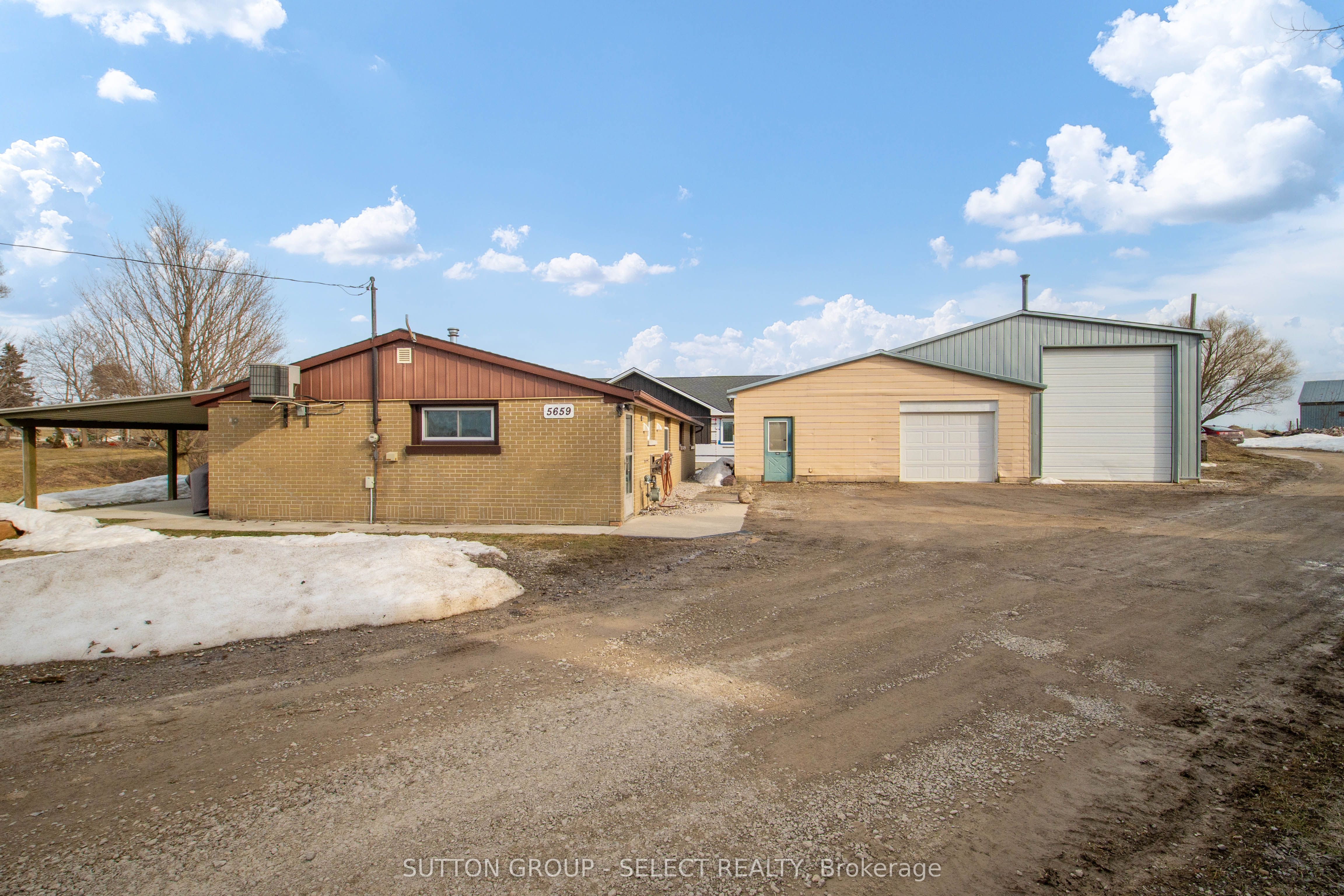 5659 Clandeboye Drive Property Photo