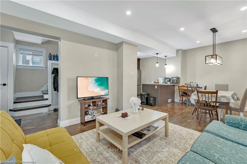 #unit 1 - 25 Major Street Property Photo 3