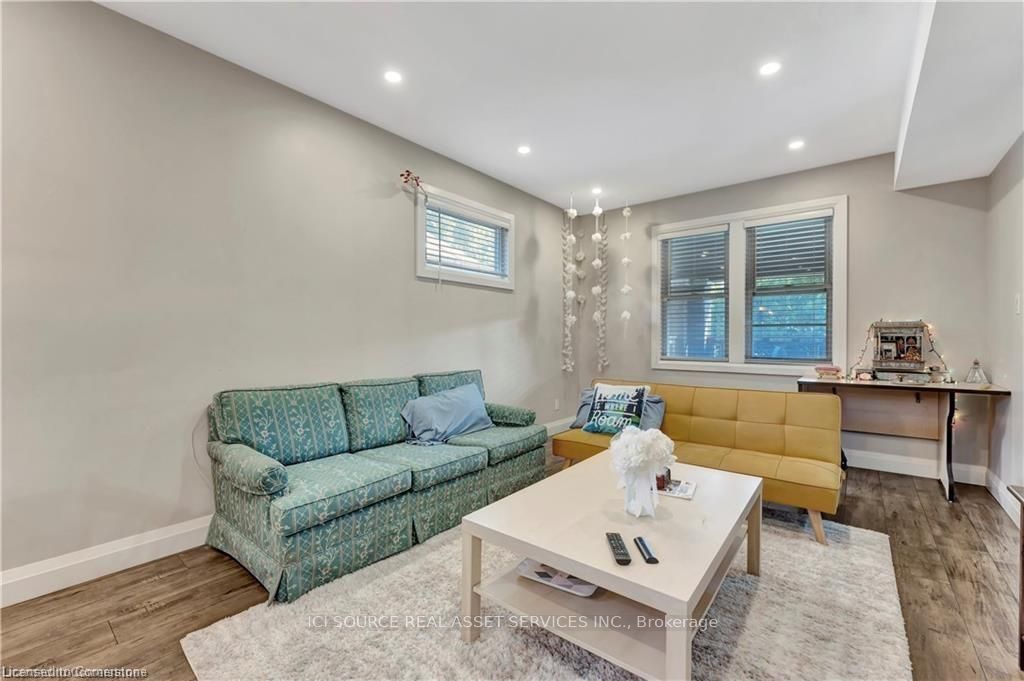 #unit 1 - 25 Major Street Property Photo 4