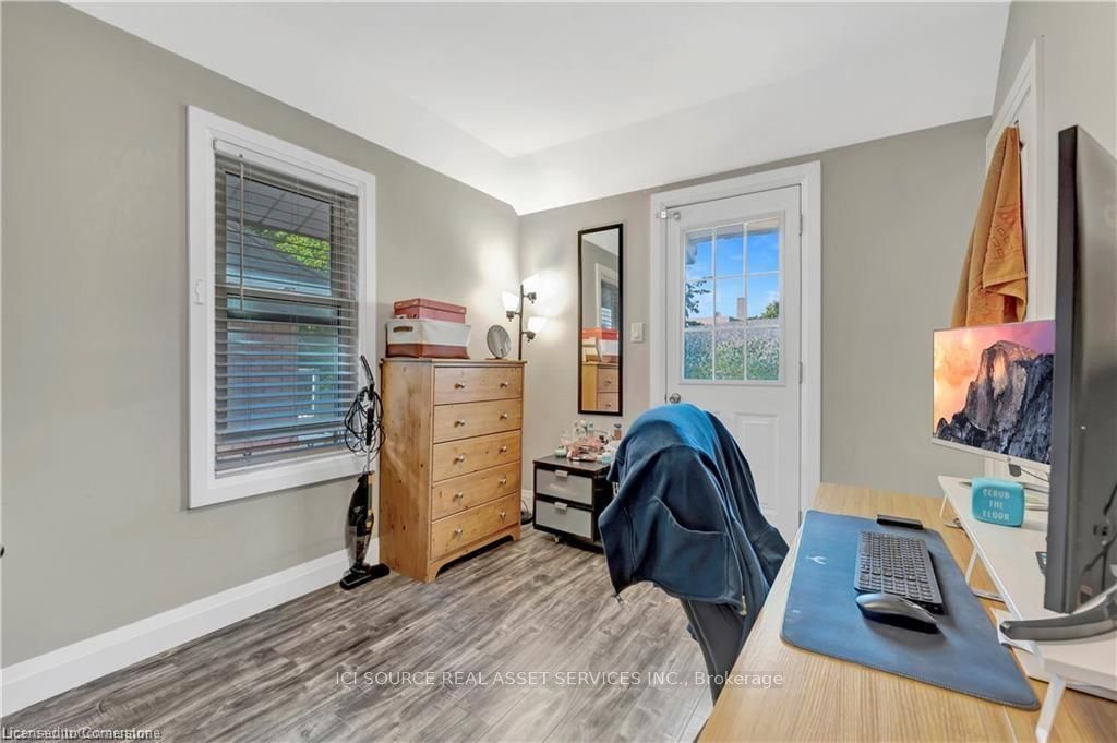 #unit 1 - 25 Major Street Property Photo 8