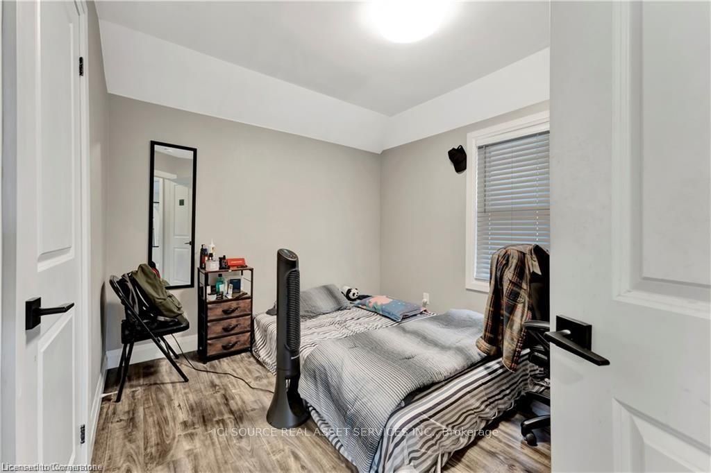 #unit 1 - 25 Major Street Property Photo 9