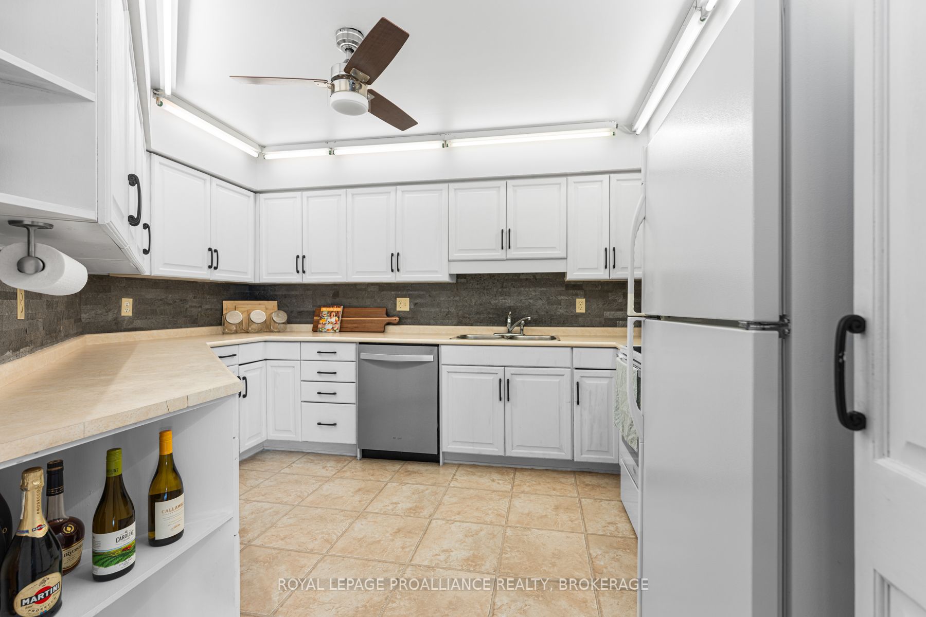 #510 - 675 Davis Drive Property Photo 8
