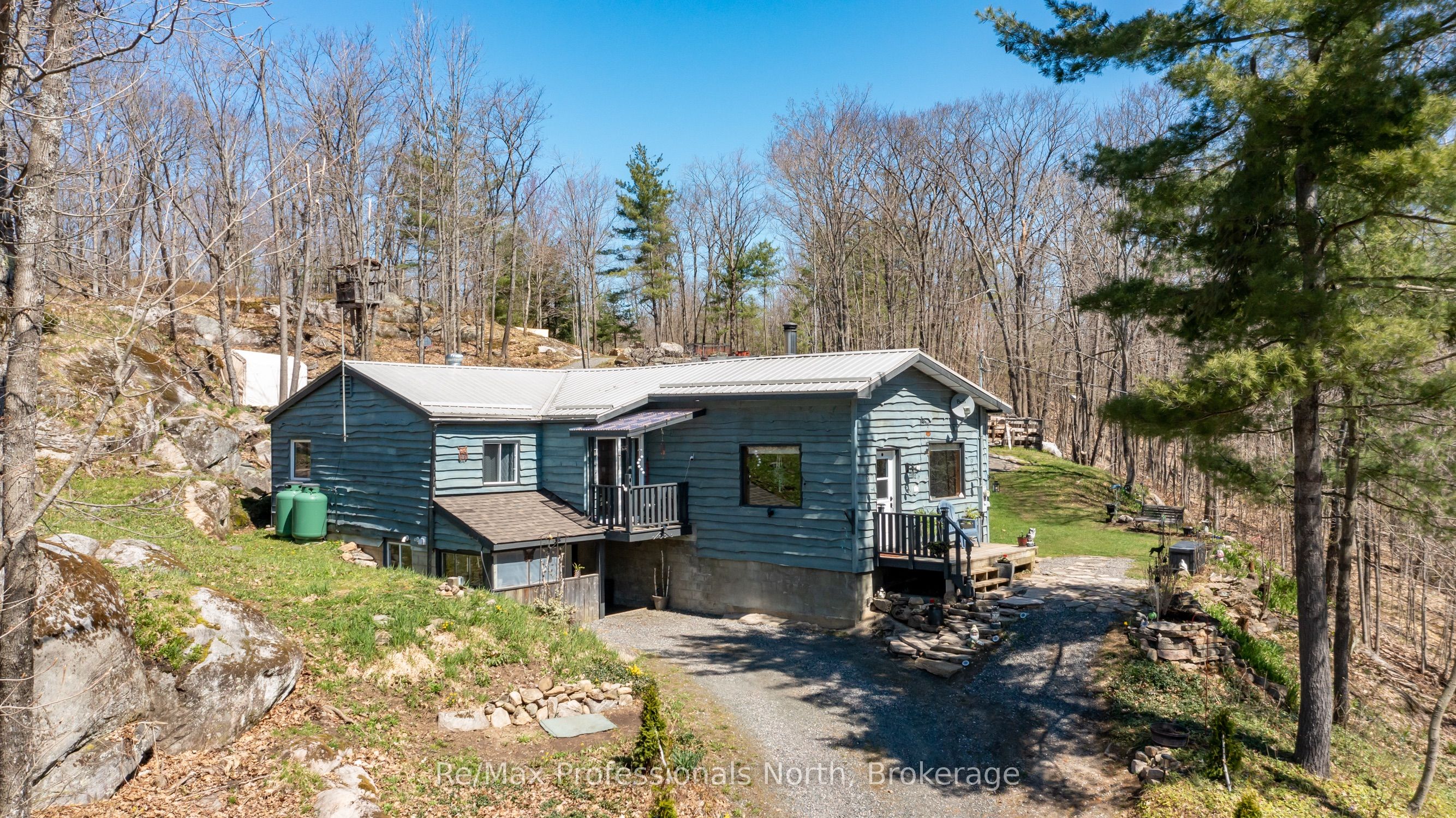 1017 Barlochan Road Property Photo