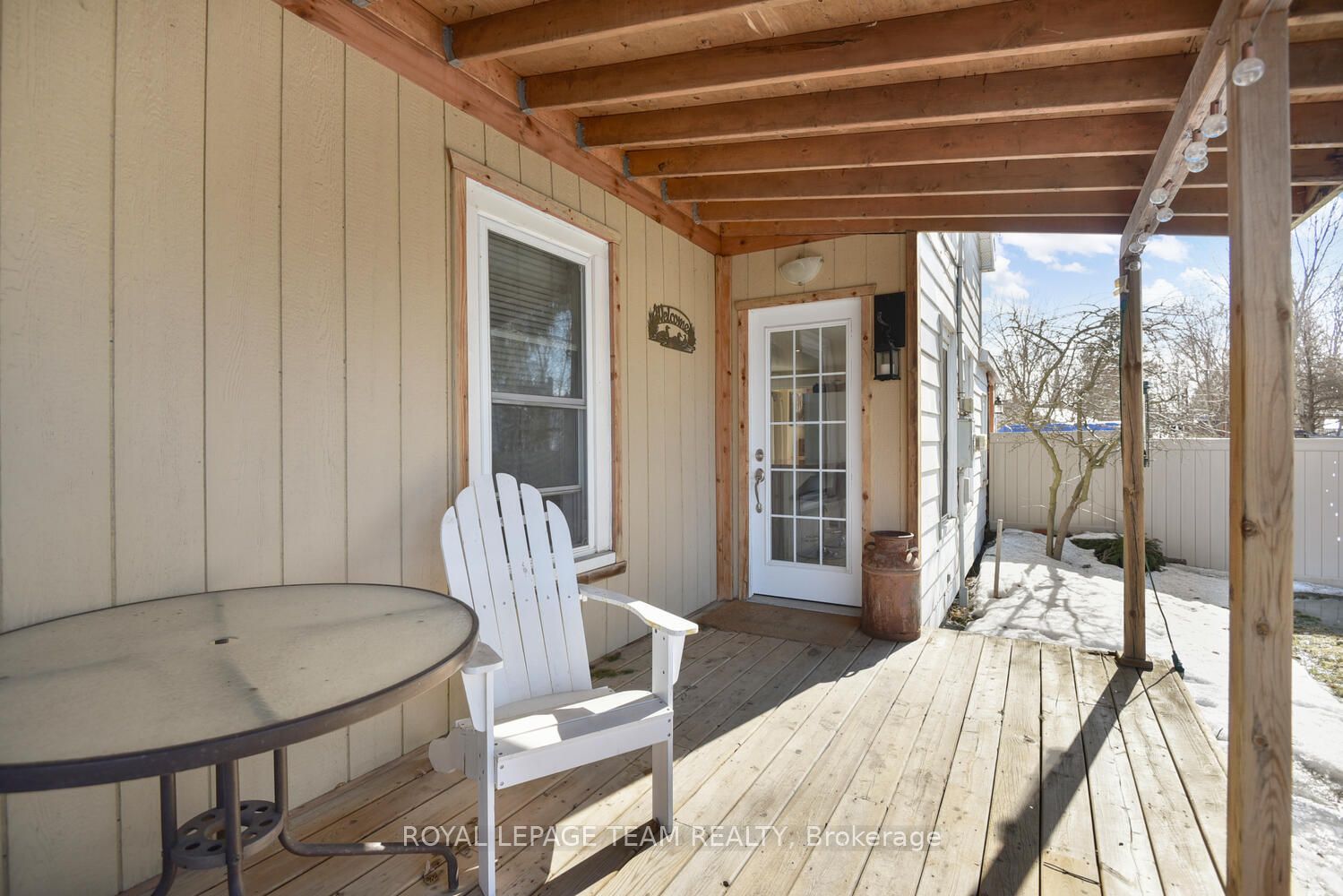 2155 Dundas Street Property Photo 4