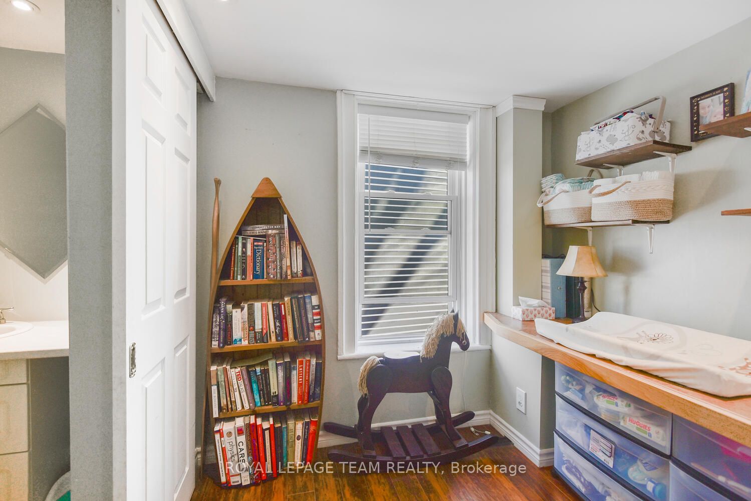 2155 Dundas Street Property Photo 12