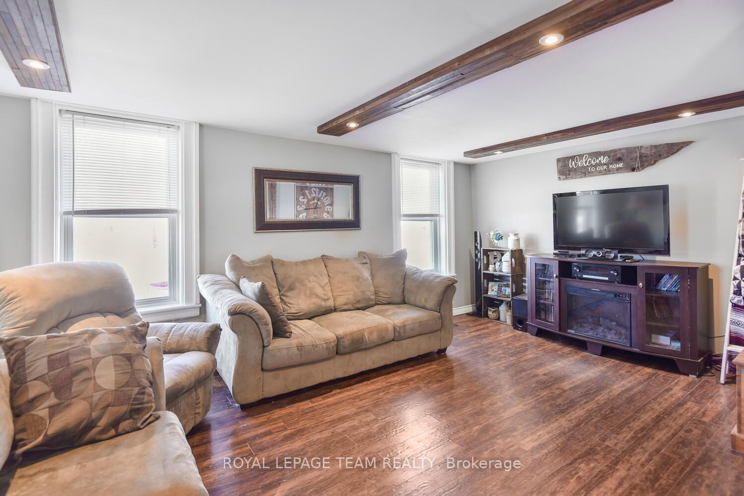 2155 Dundas Street Property Photo 14