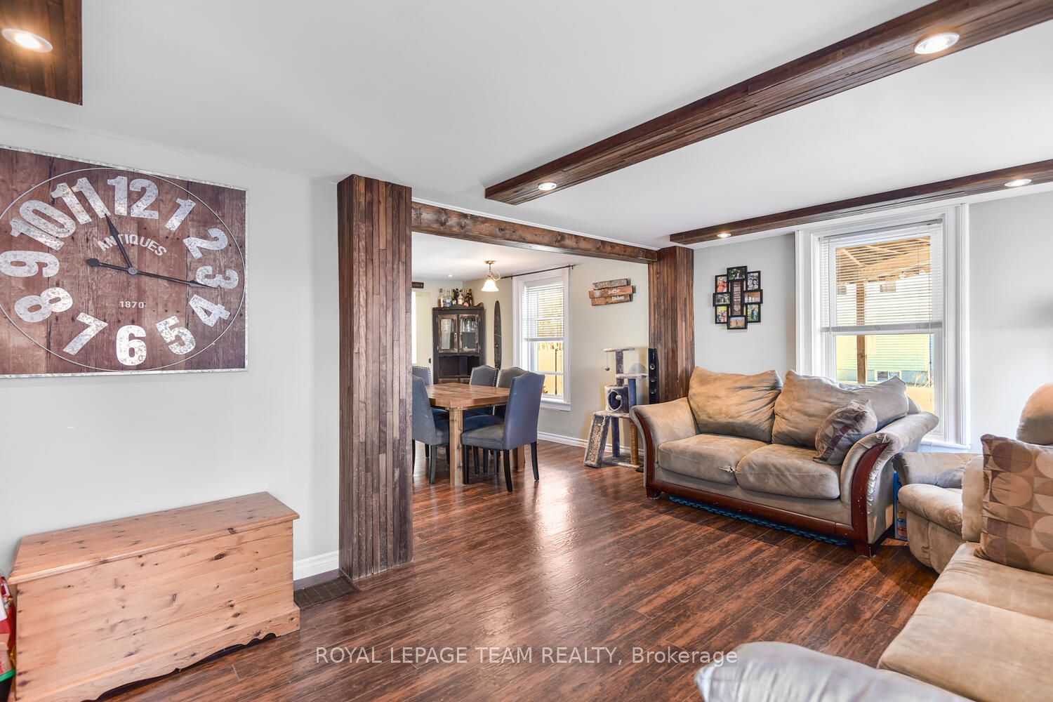 2155 Dundas Street Property Photo 15