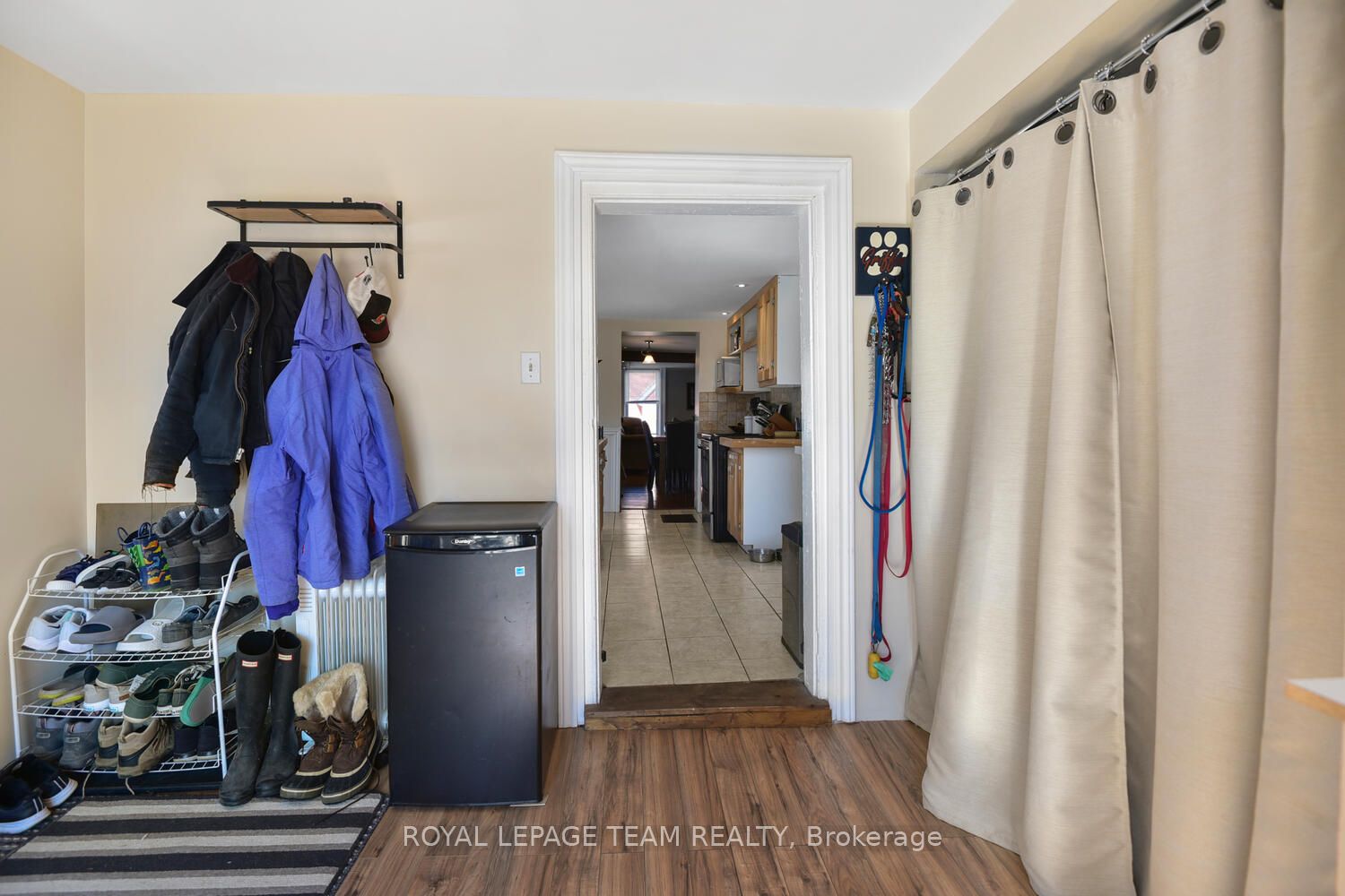 2155 Dundas Street Property Photo 17