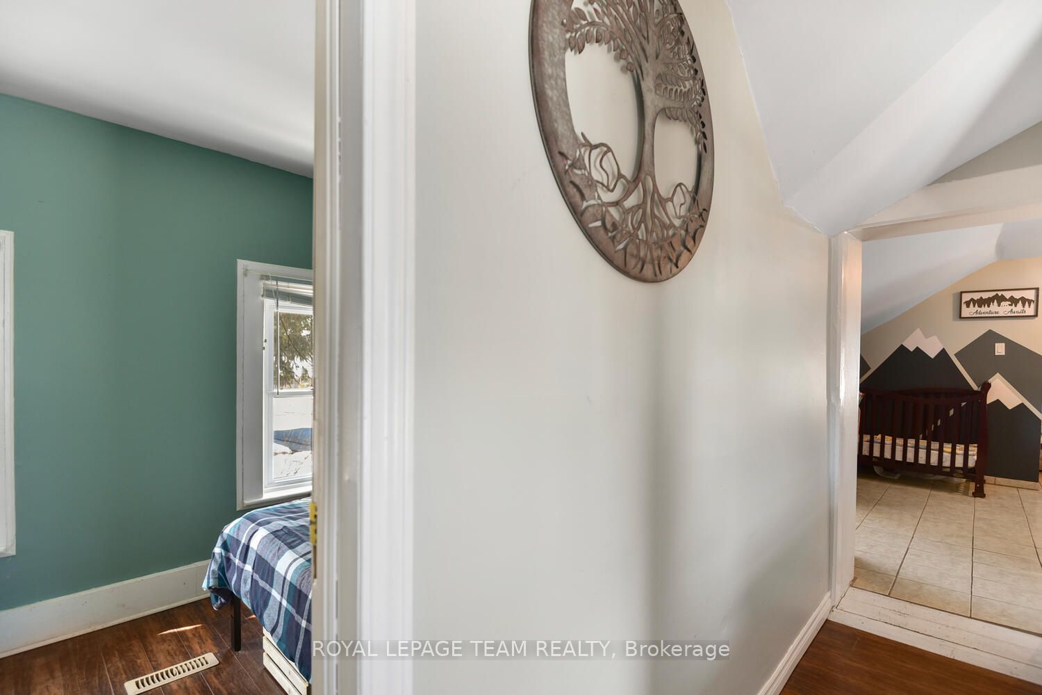 2155 Dundas Street Property Photo 19