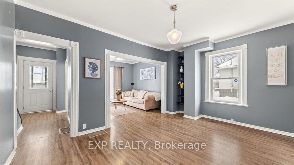 #main - 42 Baldwin Street Property Photo 7
