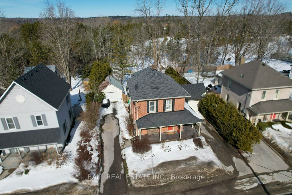 170 Queen Street Property Photo 7