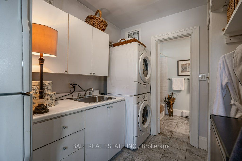 170 Queen Street Property Photo 26