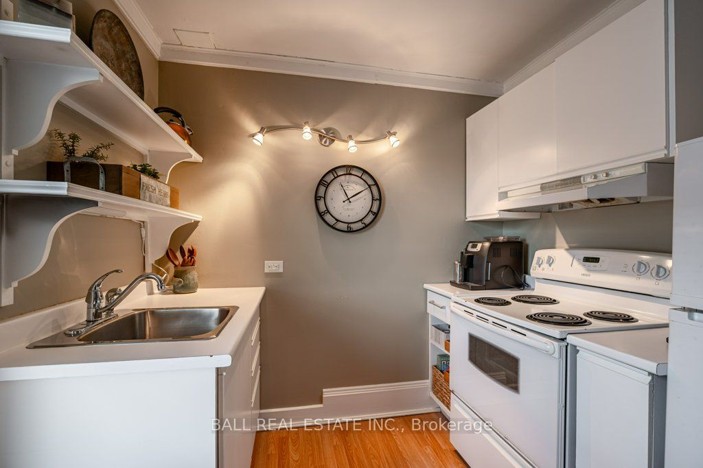 170 Queen Street Property Photo 29