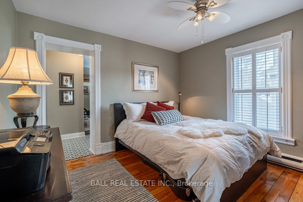 170 Queen Street Property Photo 31