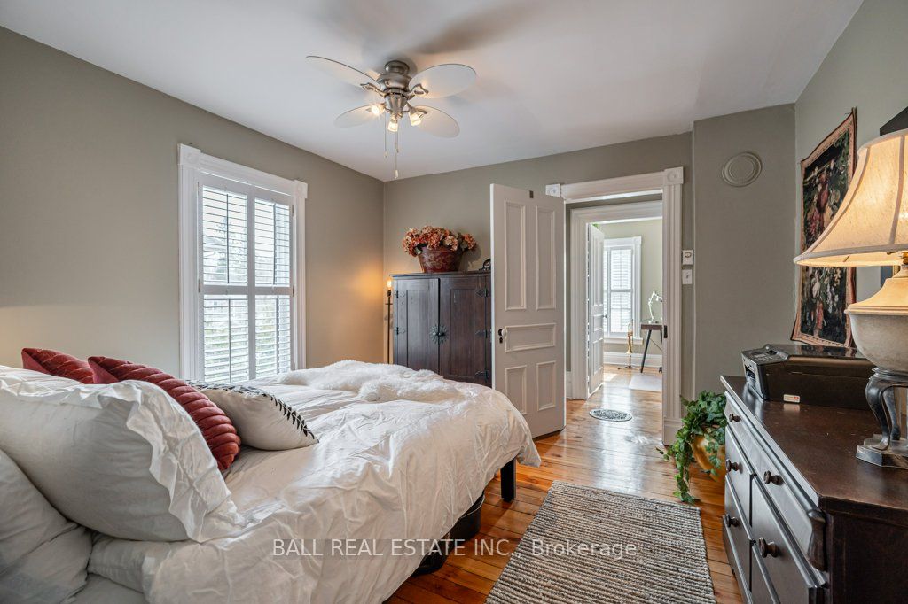 170 Queen Street Property Photo 32