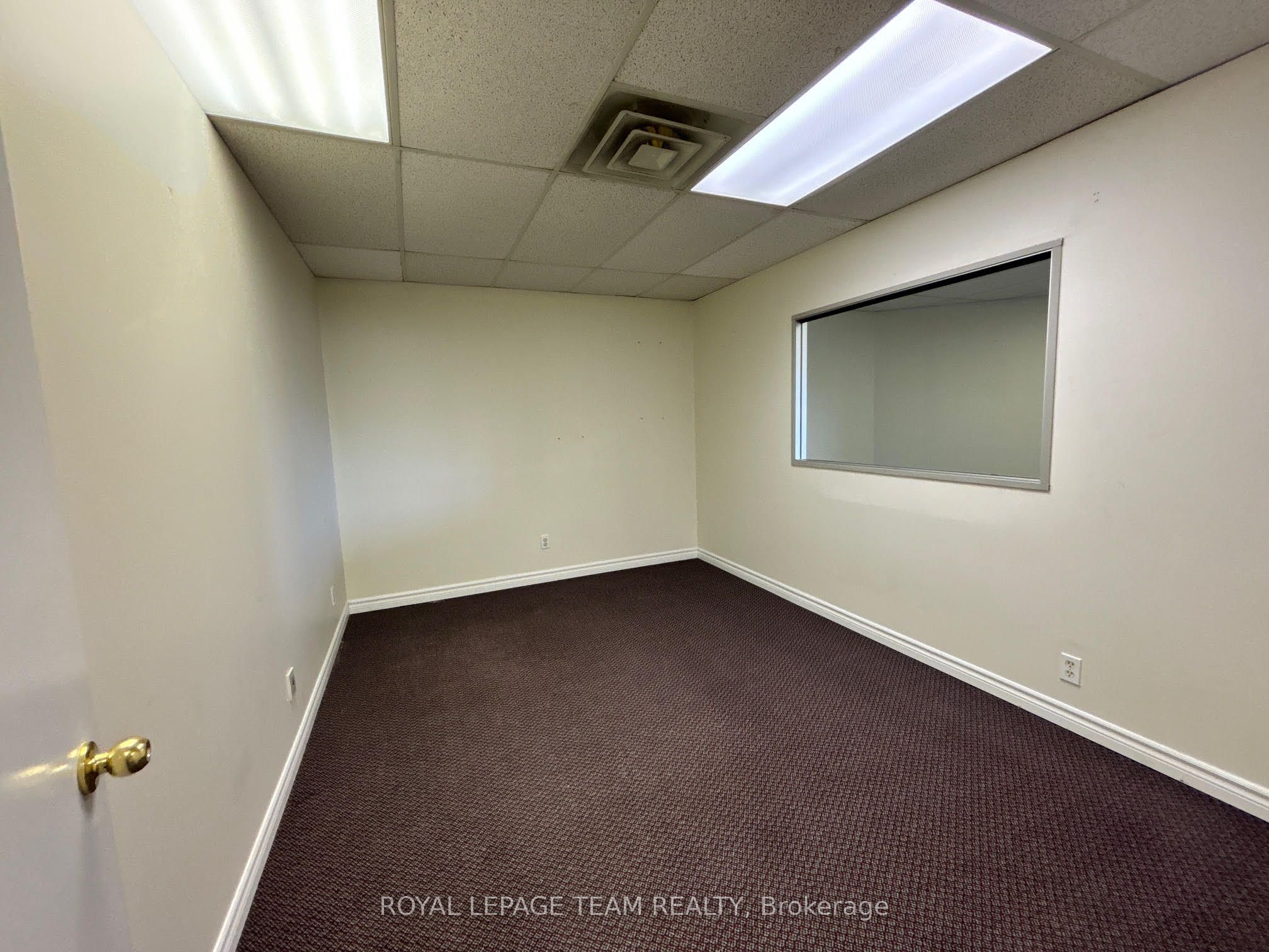 5450 Canotek Road Unit 56 Property Photo 16