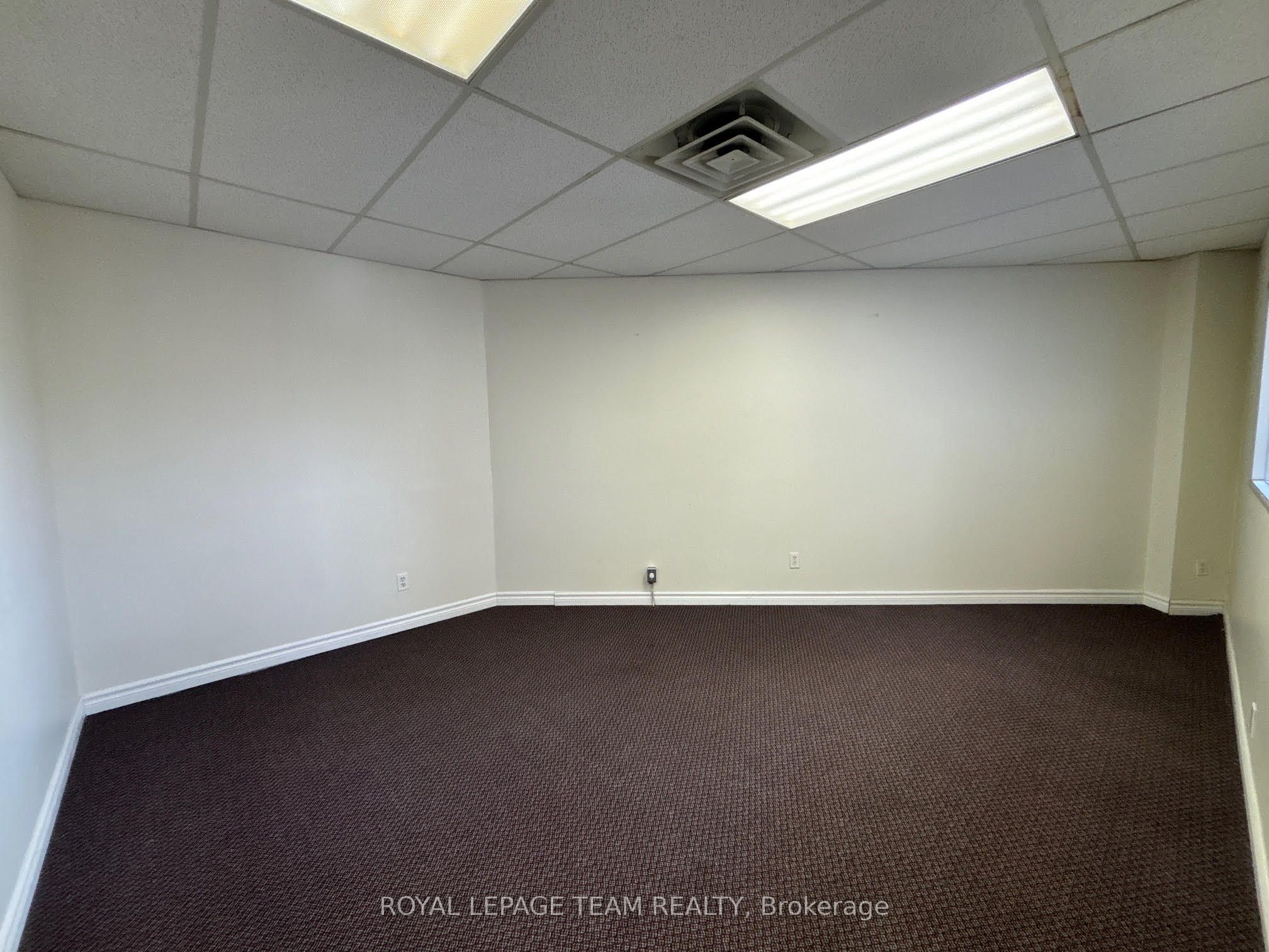 5450 Canotek Road Unit 56 Property Photo 17