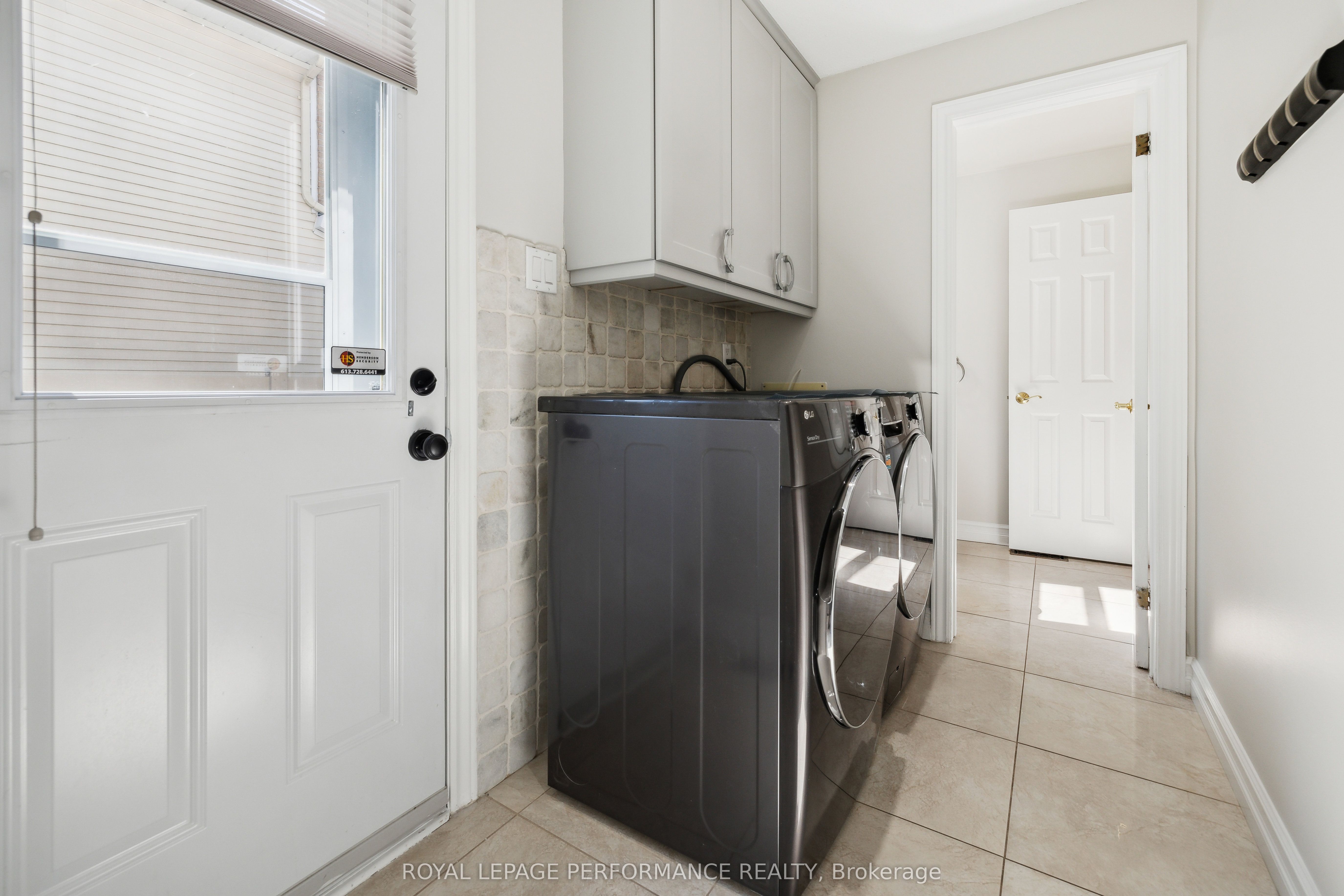 1873 Du Clairvaux Road Property Photo 18