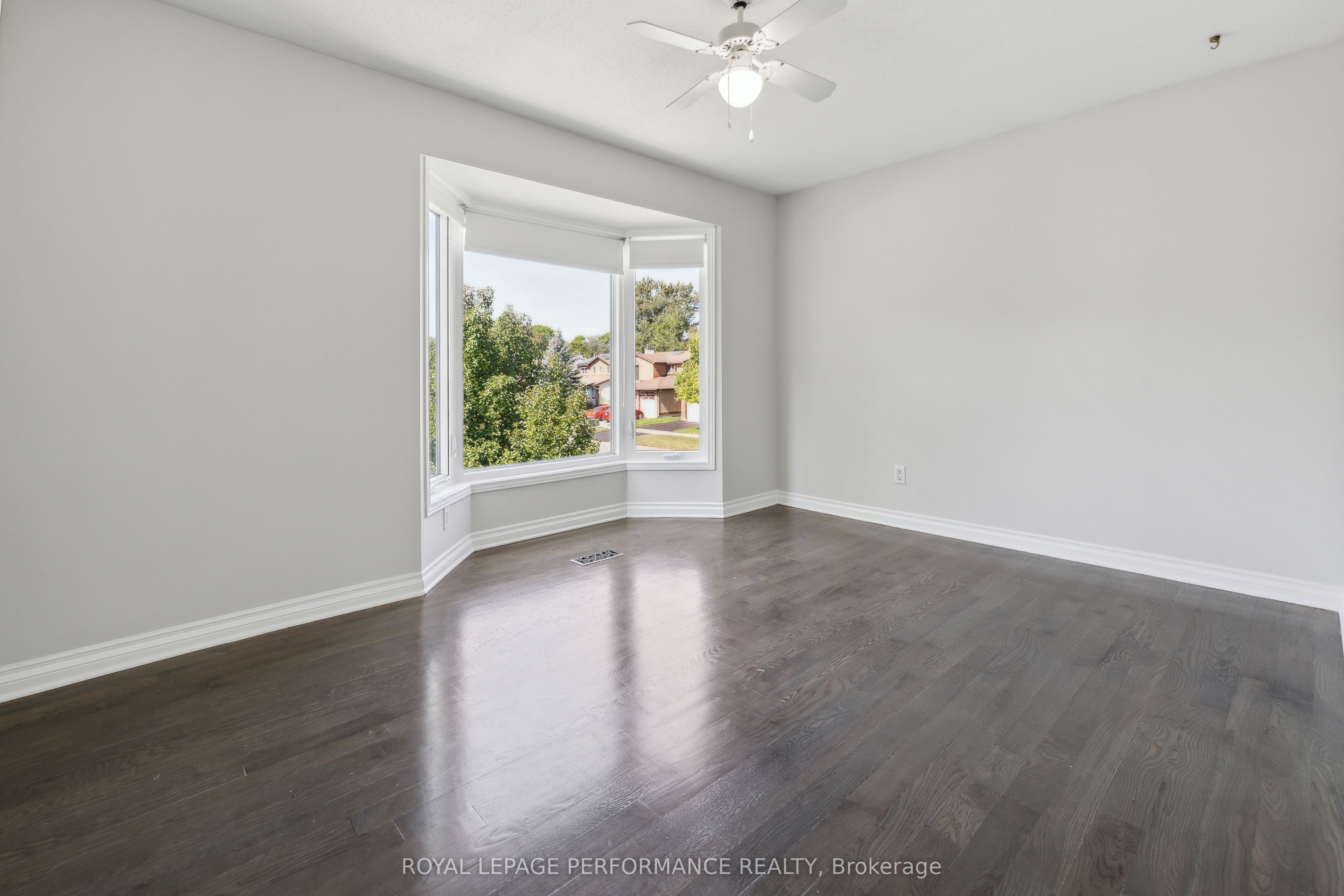 1873 Du Clairvaux Road Property Photo 21