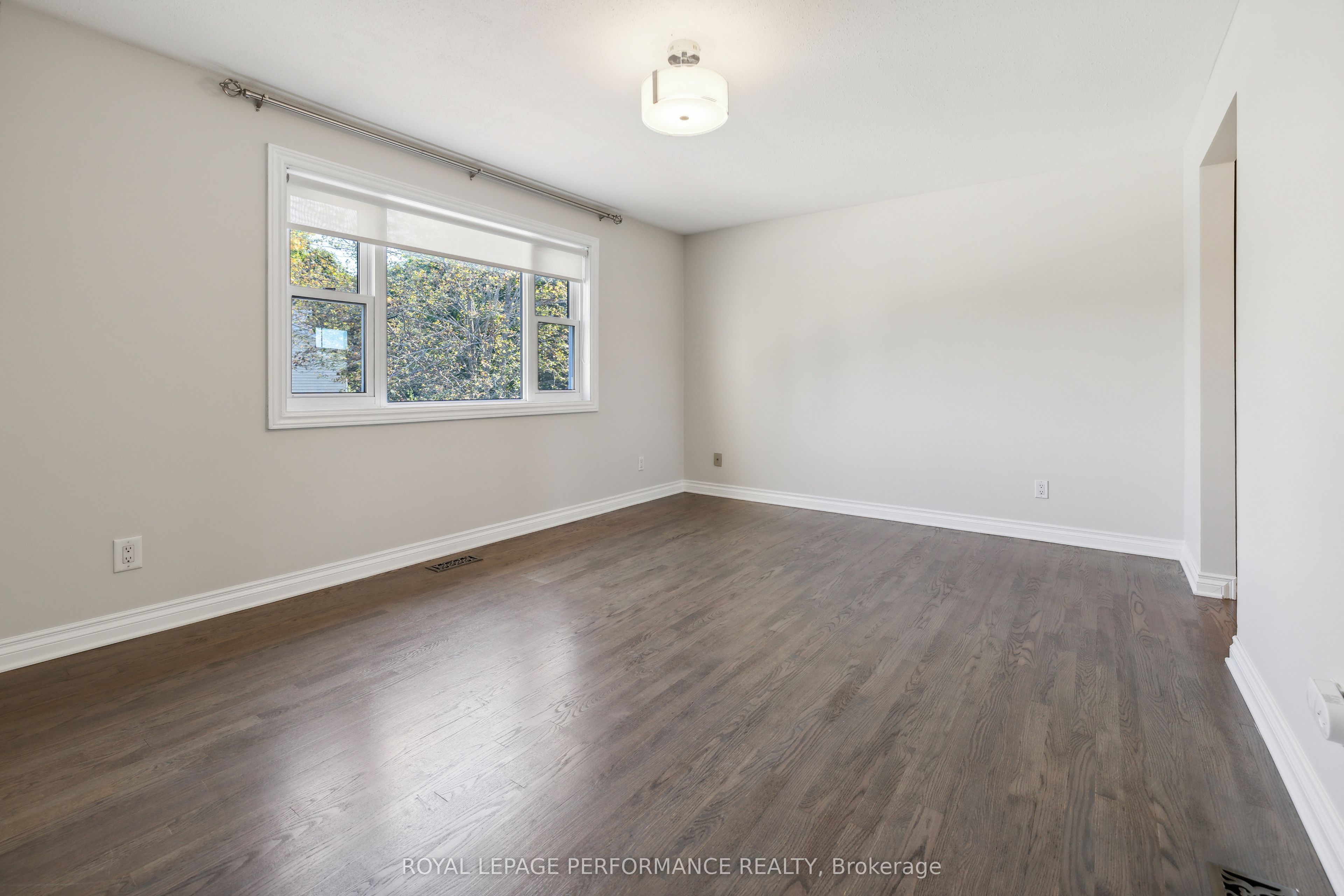 1873 Du Clairvaux Road Property Photo 26