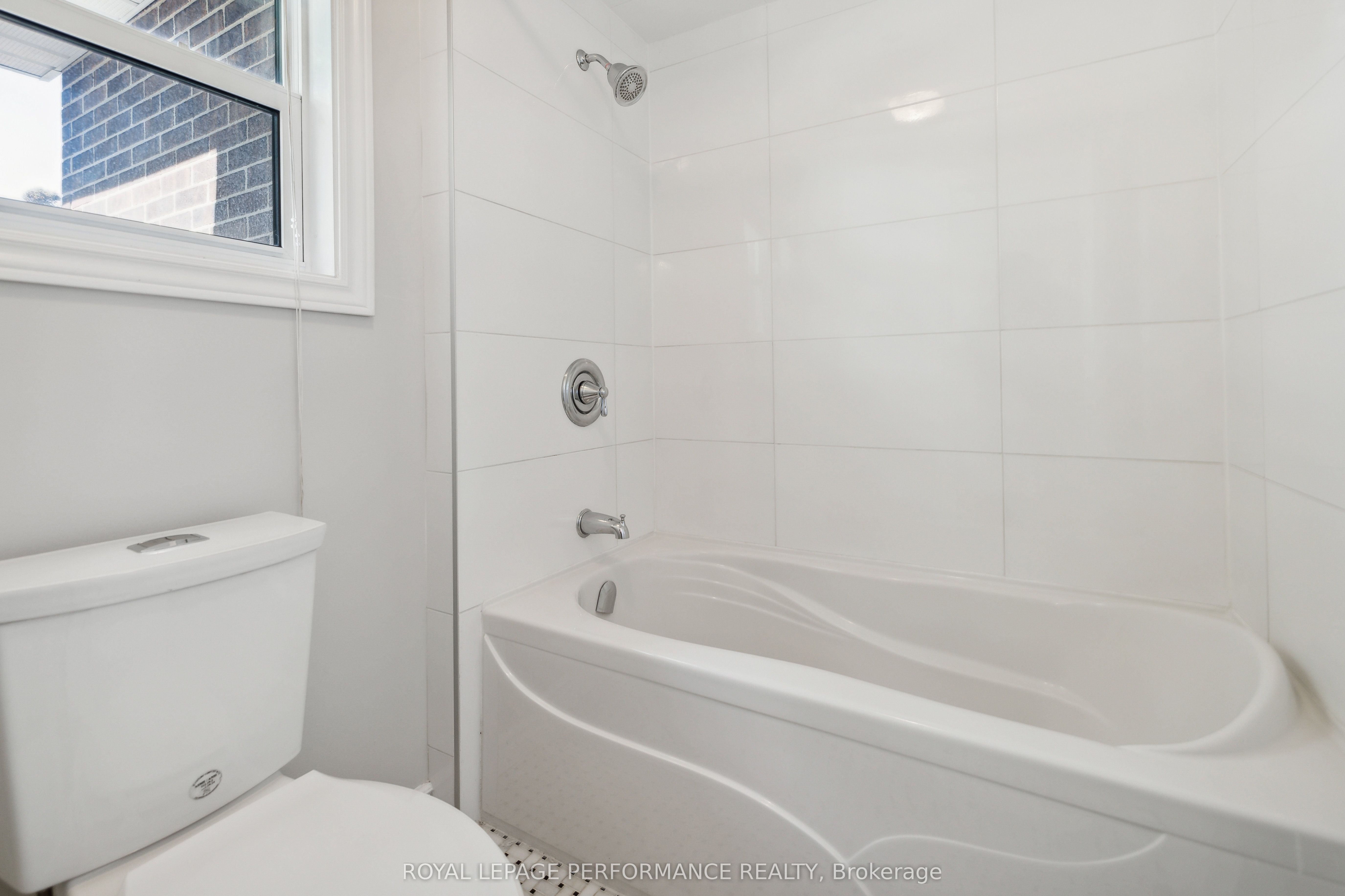 1873 Du Clairvaux Road Property Photo 31