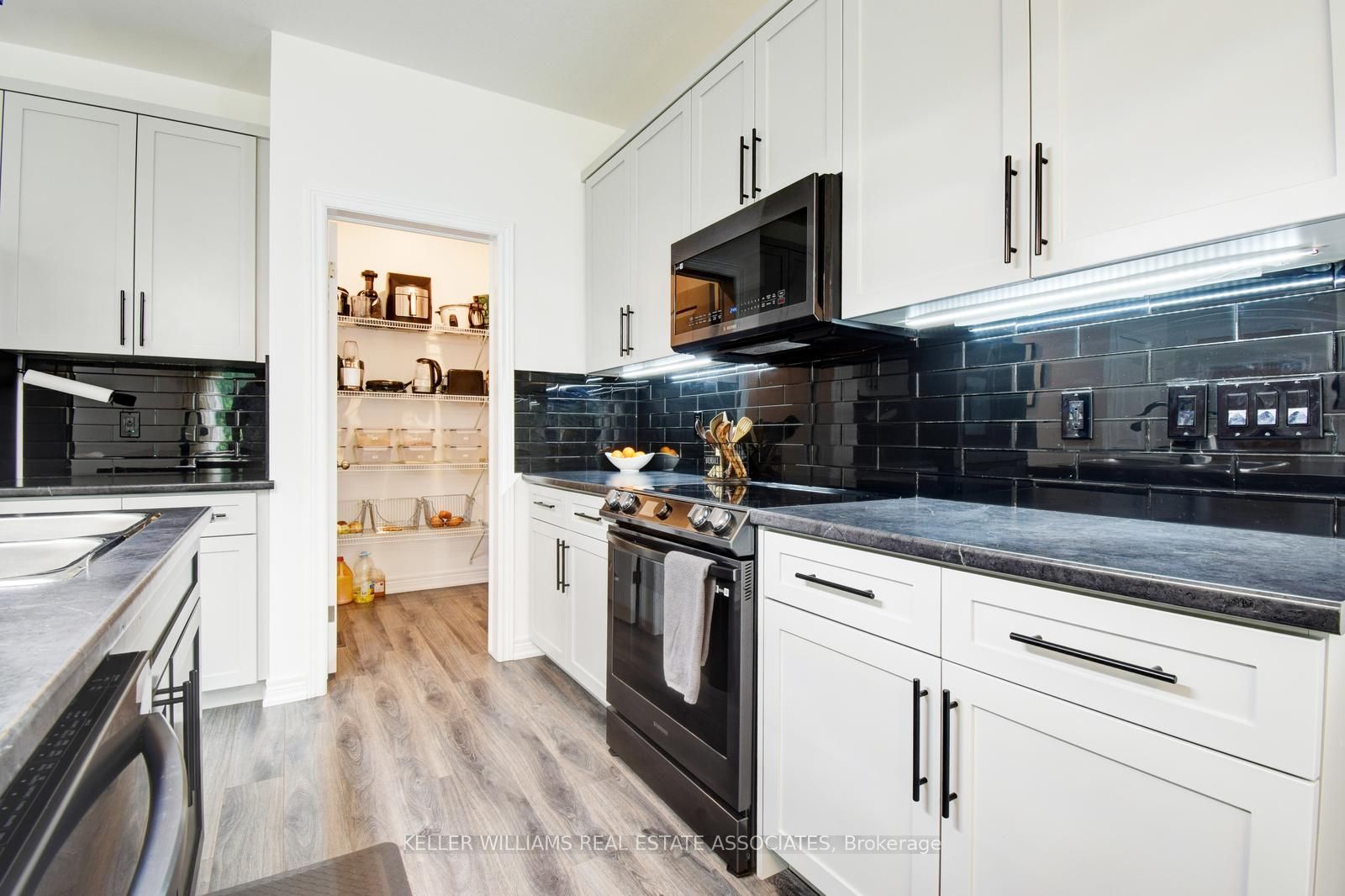 150 Eccles Avenue Property Photo 11