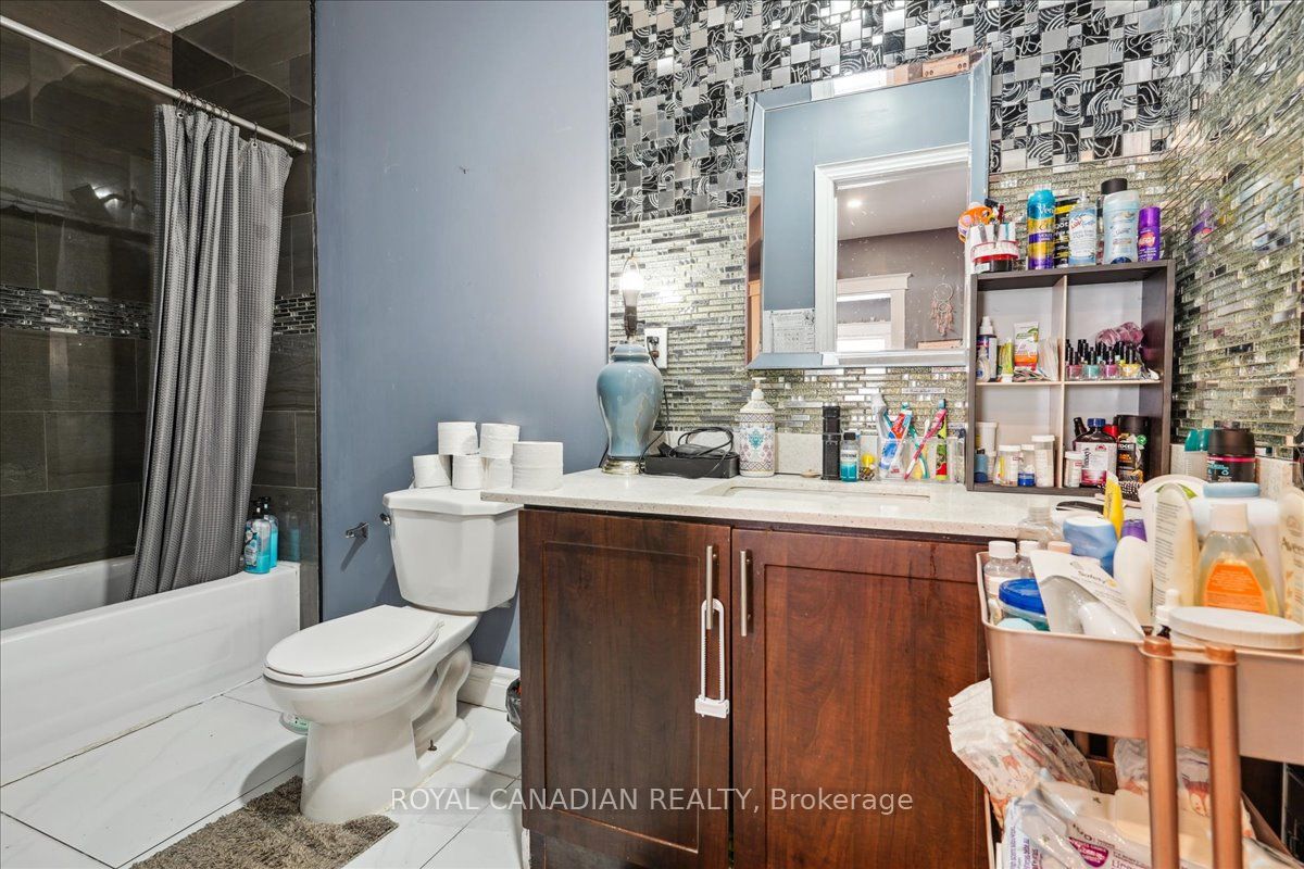 341 George Street Property Photo 15