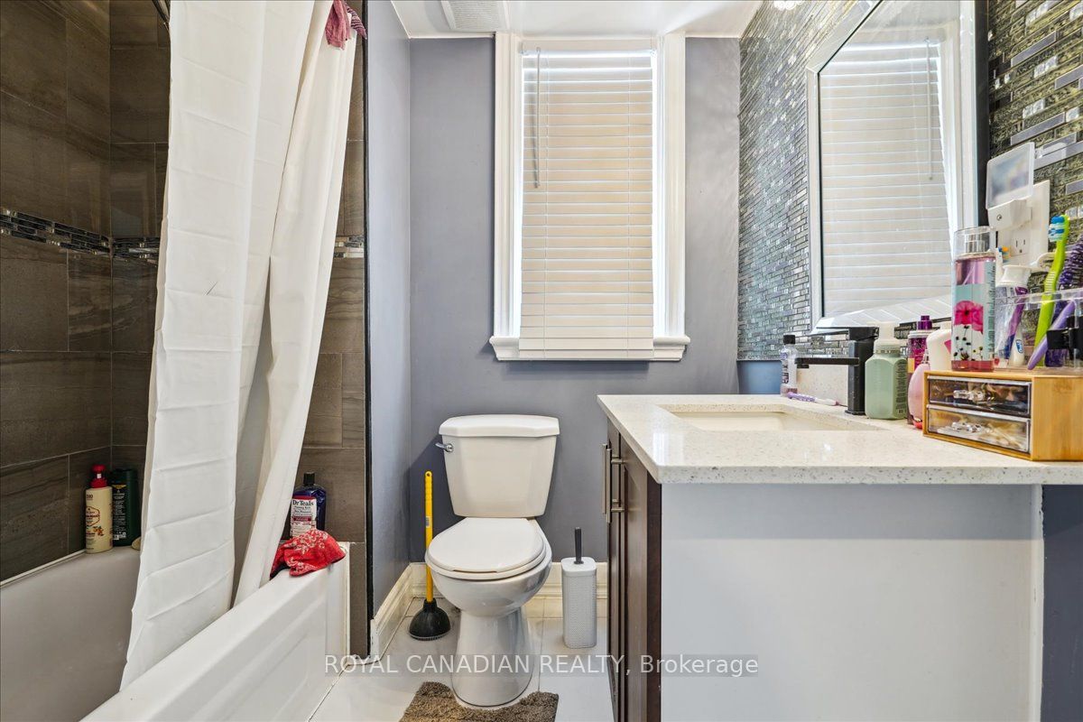 341 George Street Property Photo 23