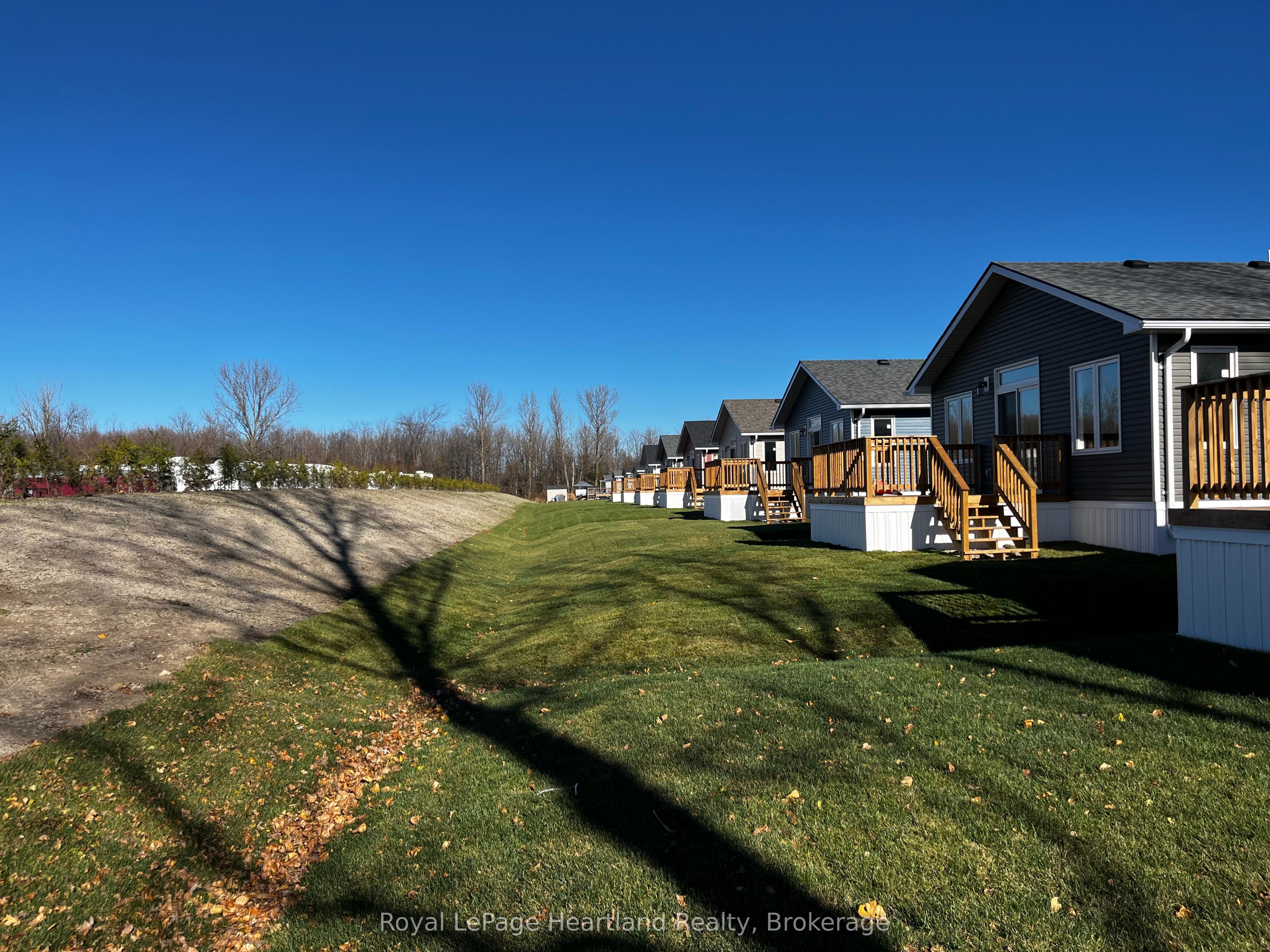 13 Bluffs View Blvd Property Photo 18