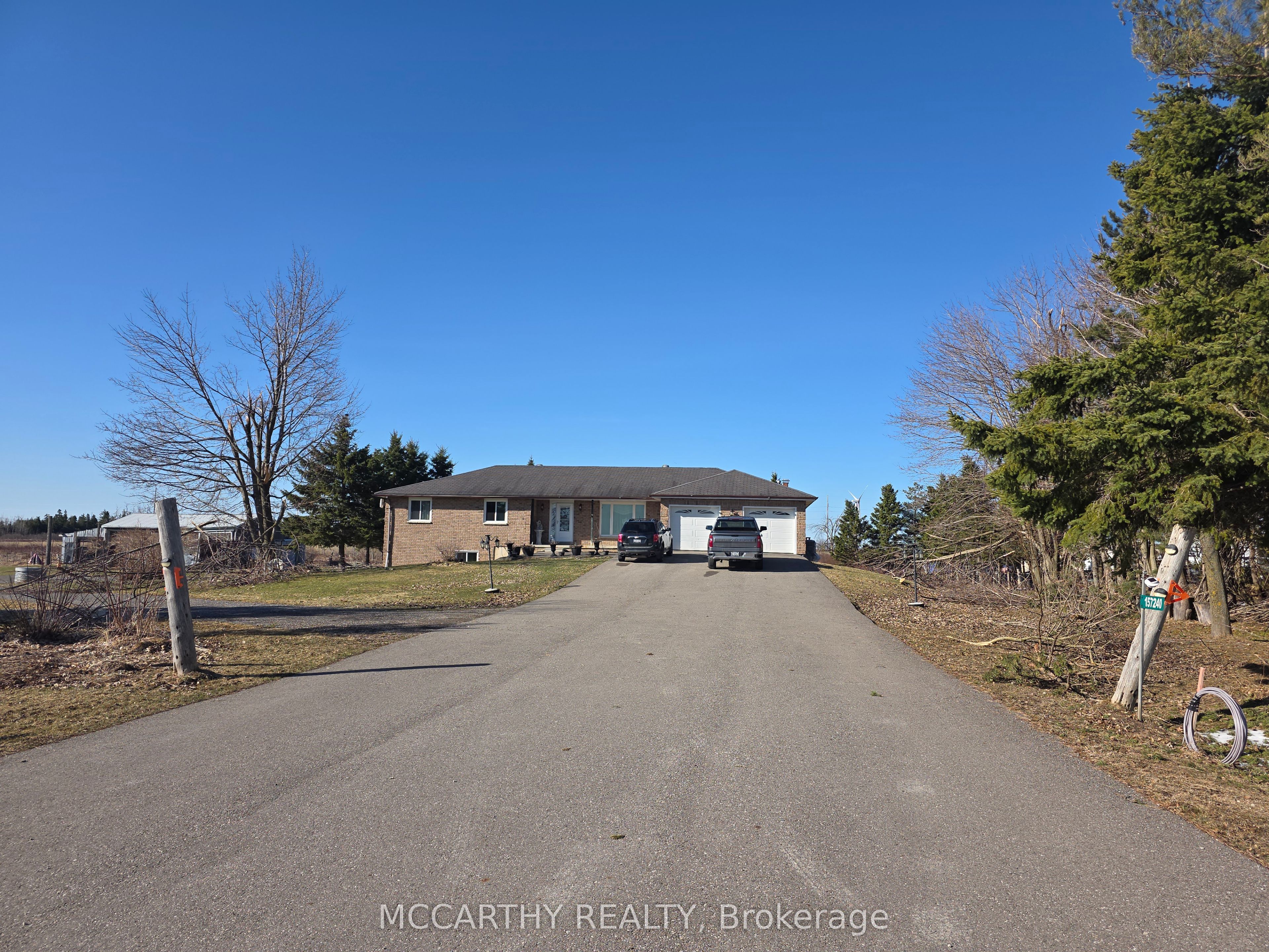 157244 Highway 10 Property Photo