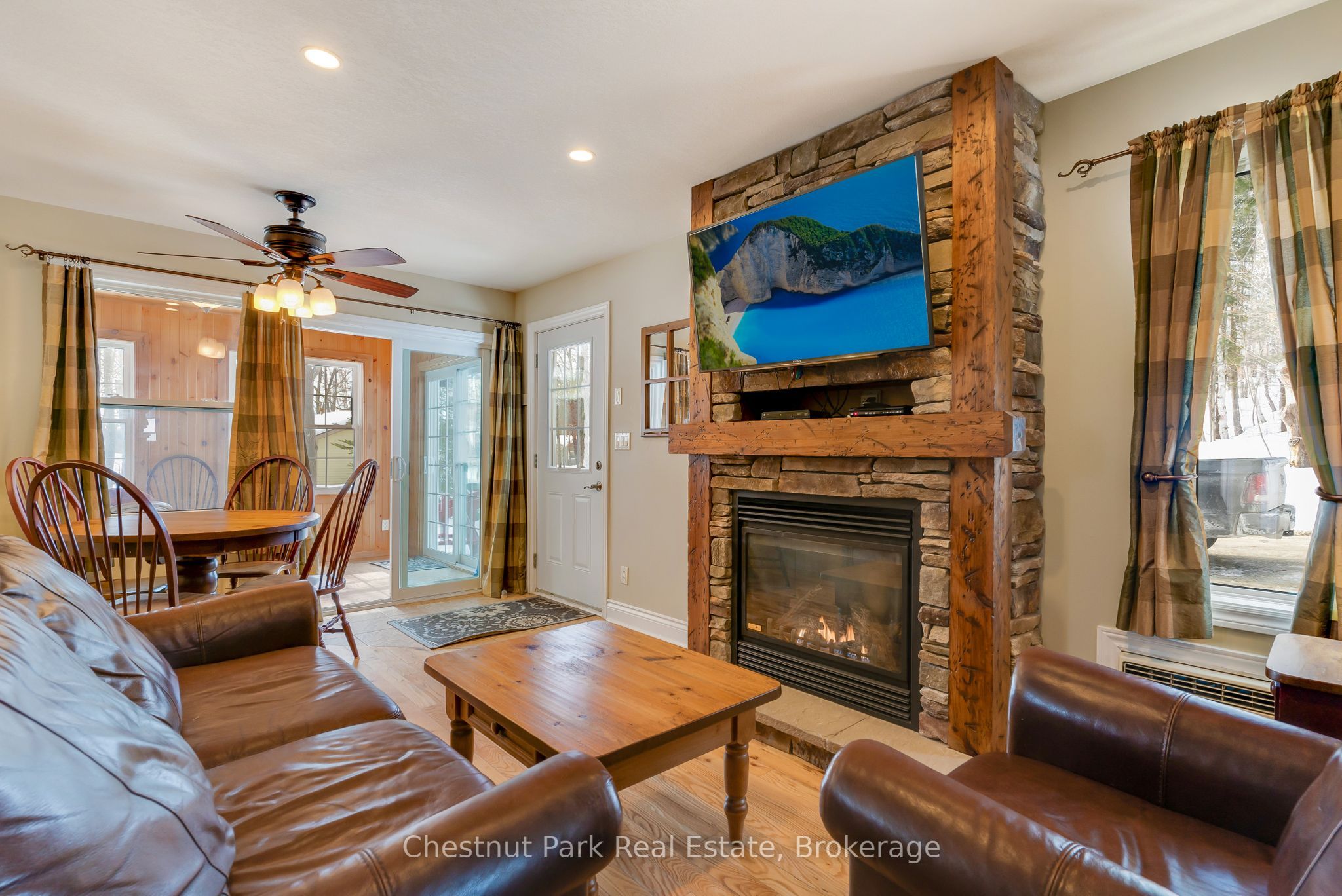 1052 Rat Bay 105-8 Road Property Photo 6