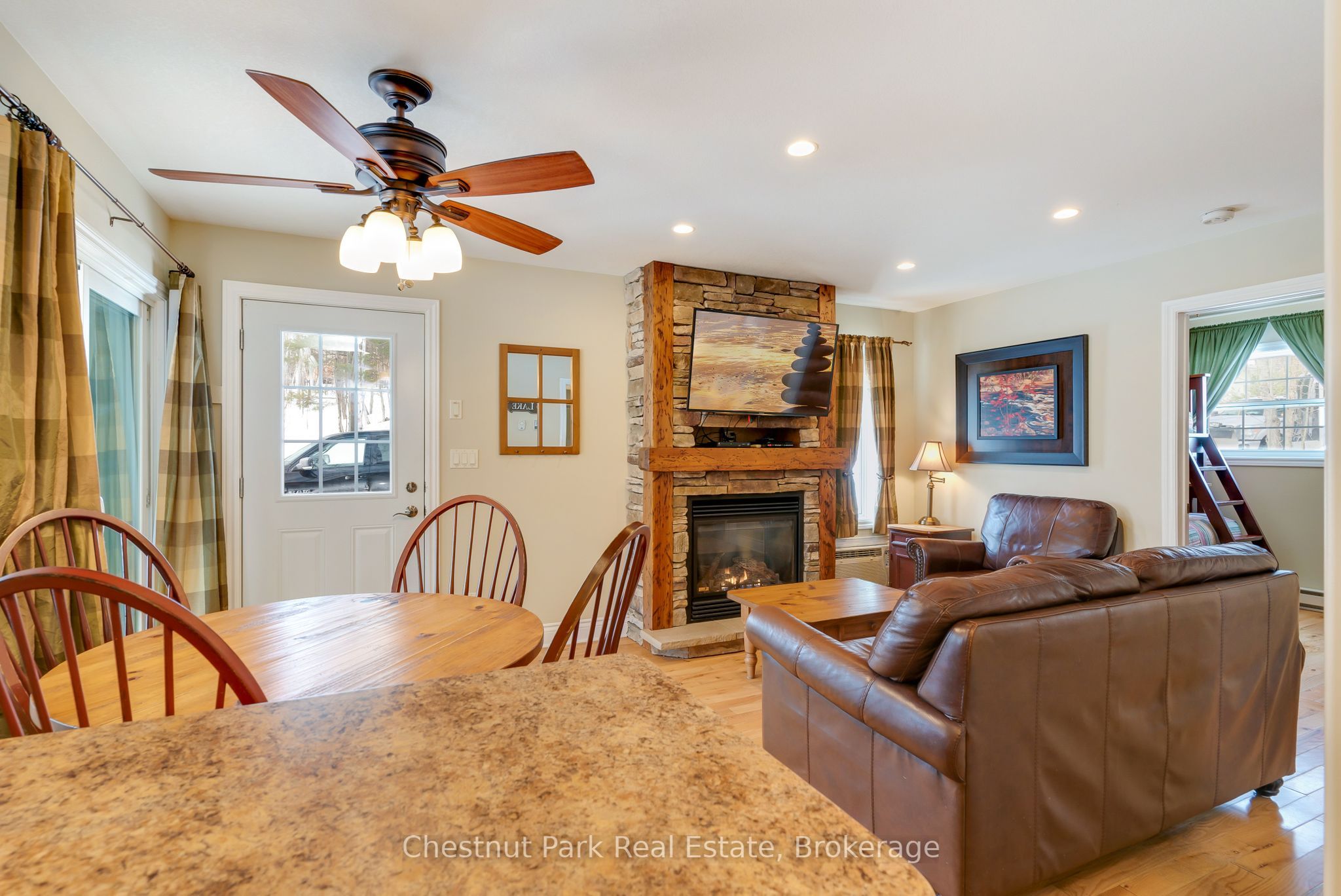 1052 Rat Bay 105-8 Road Property Photo 11