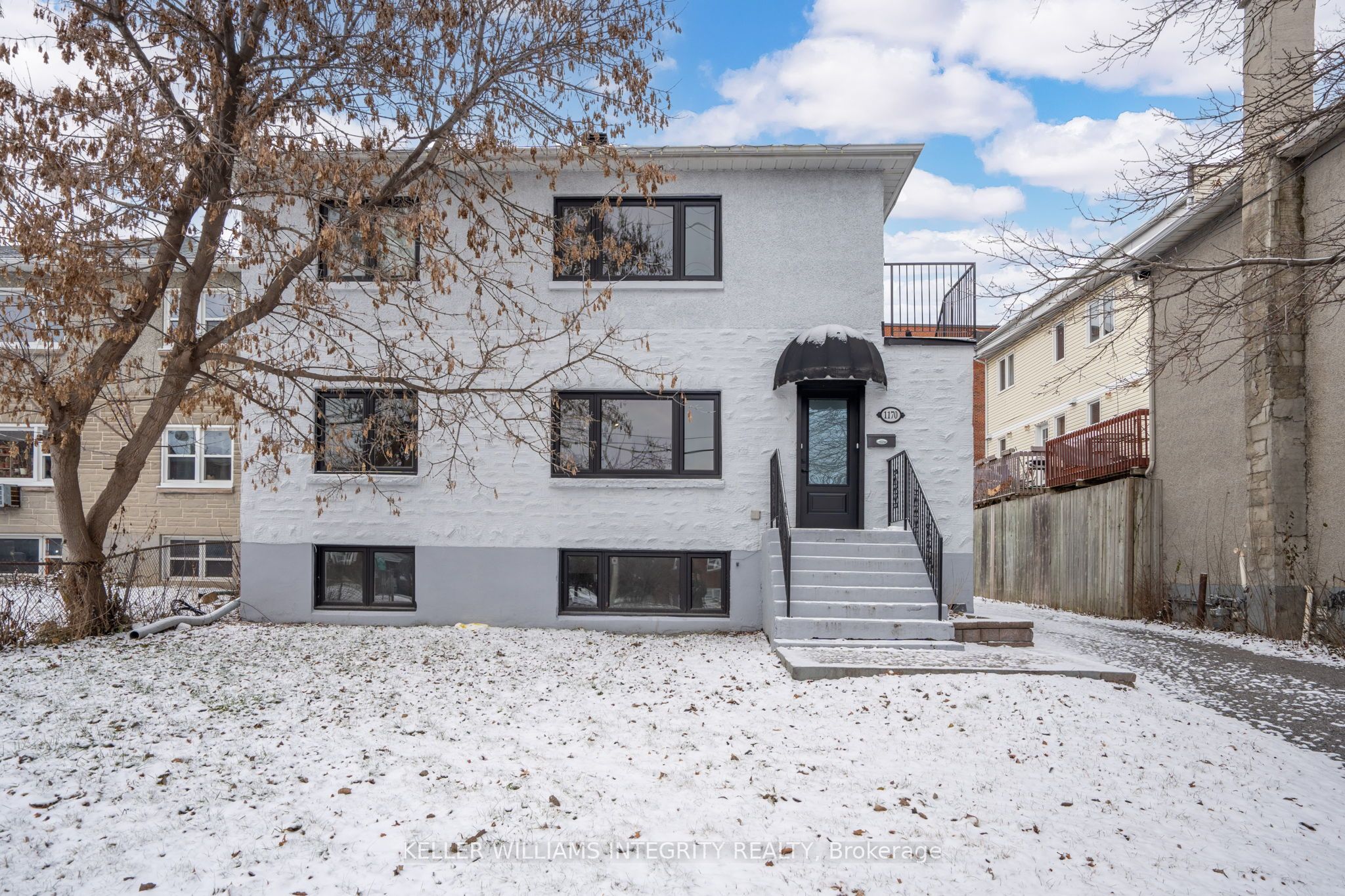 1170 Merivale Rd Property Photo