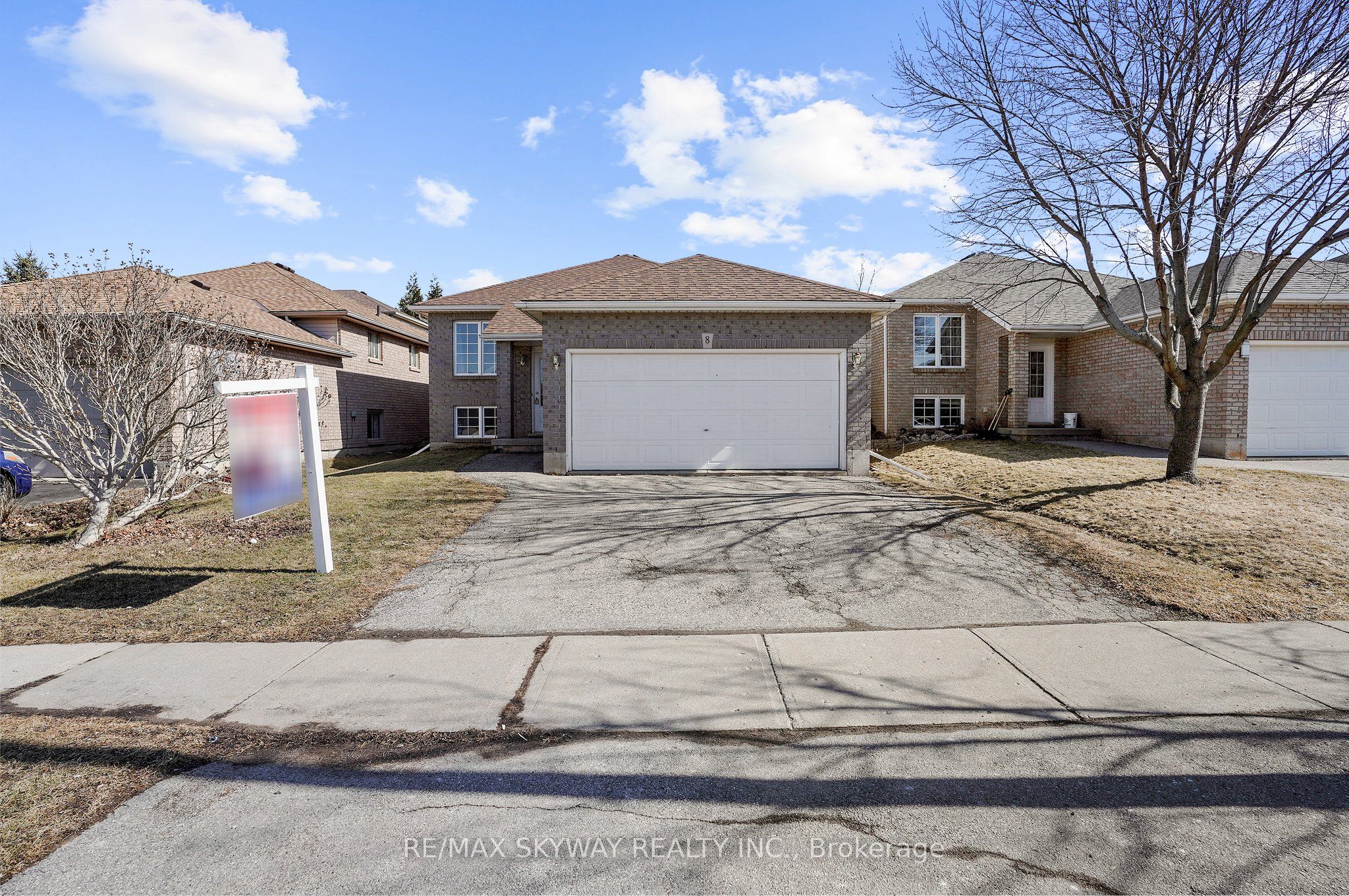 8 Bradley Lane Property Photo
