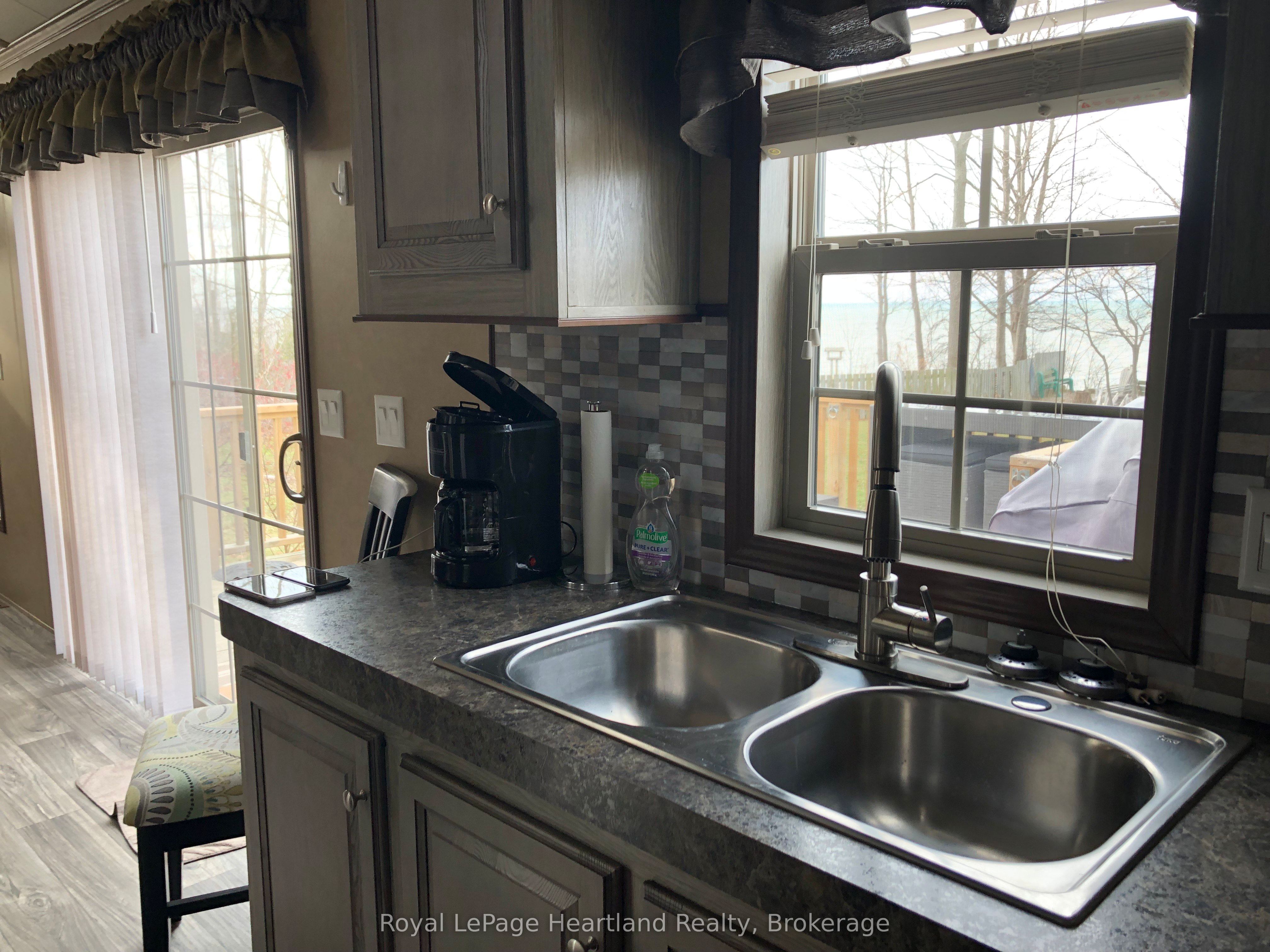 77719 Bluewater Hwy Property Photo 4