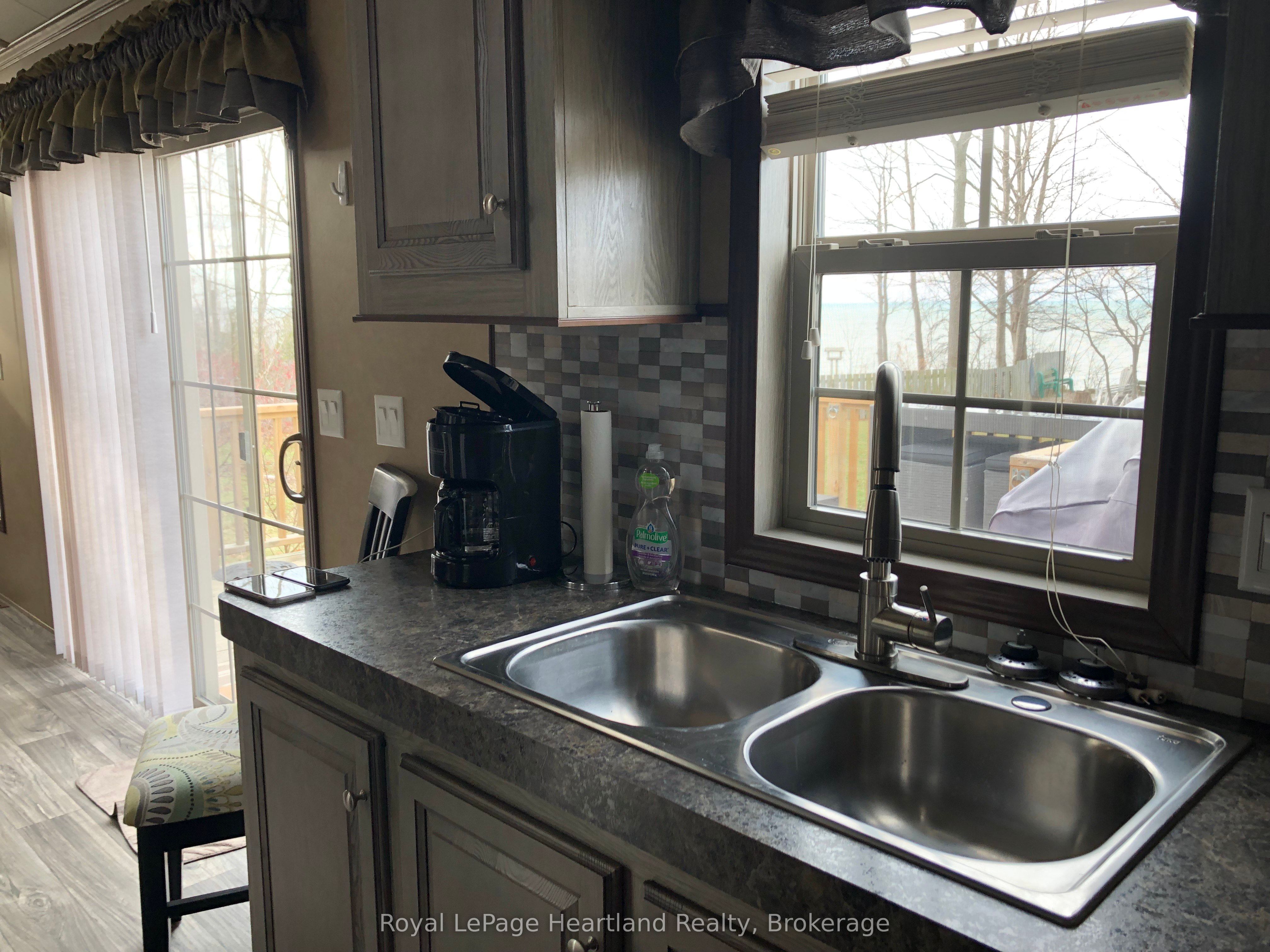 77719 Bluewater Hwy Property Photo 4