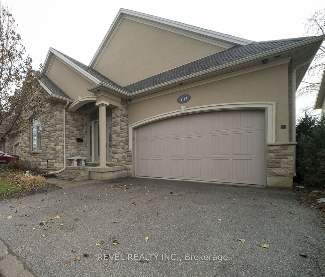 68 Fairview Dr Property Photo