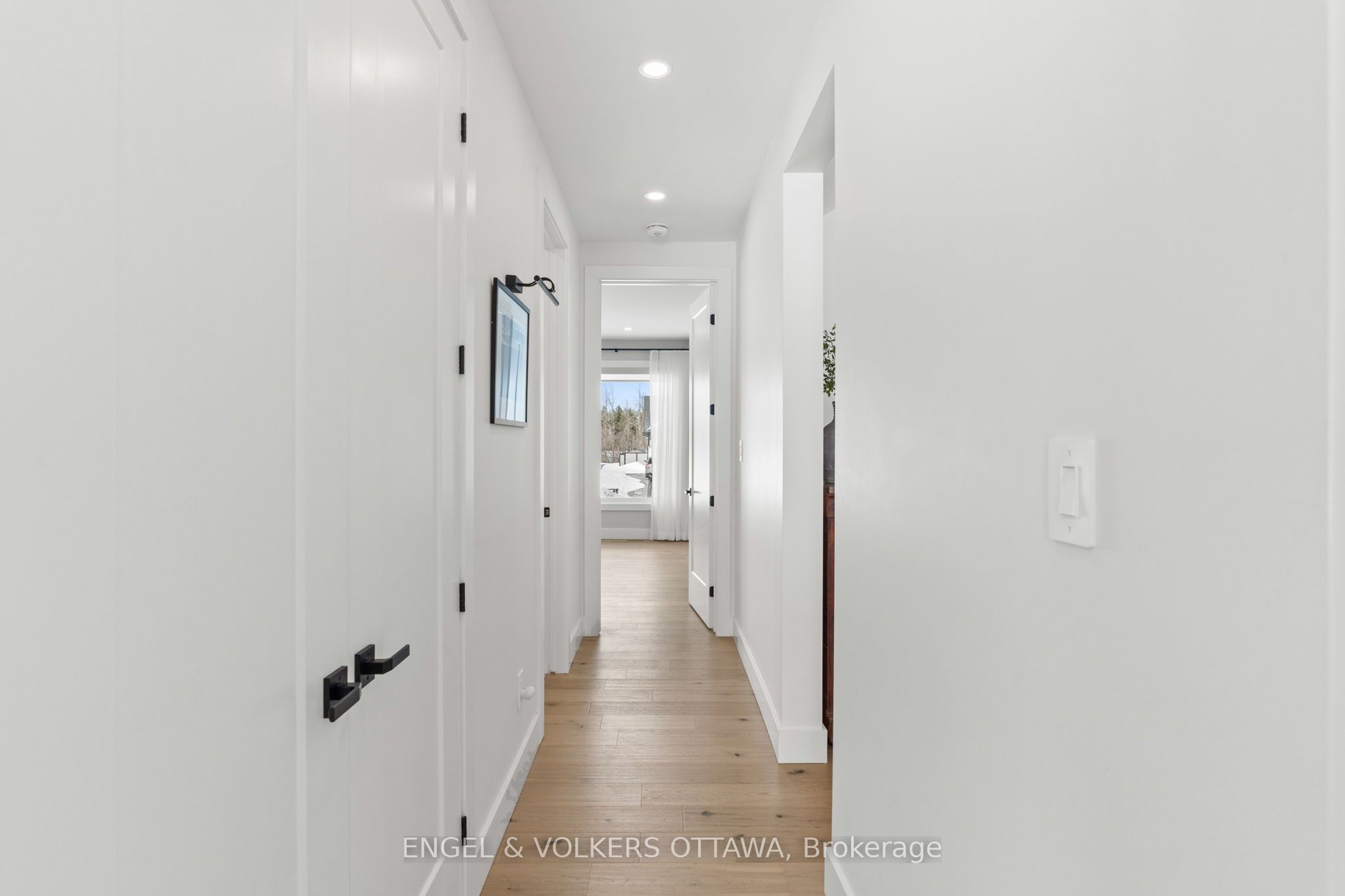 425 Ginger Crescent Property Photo 31