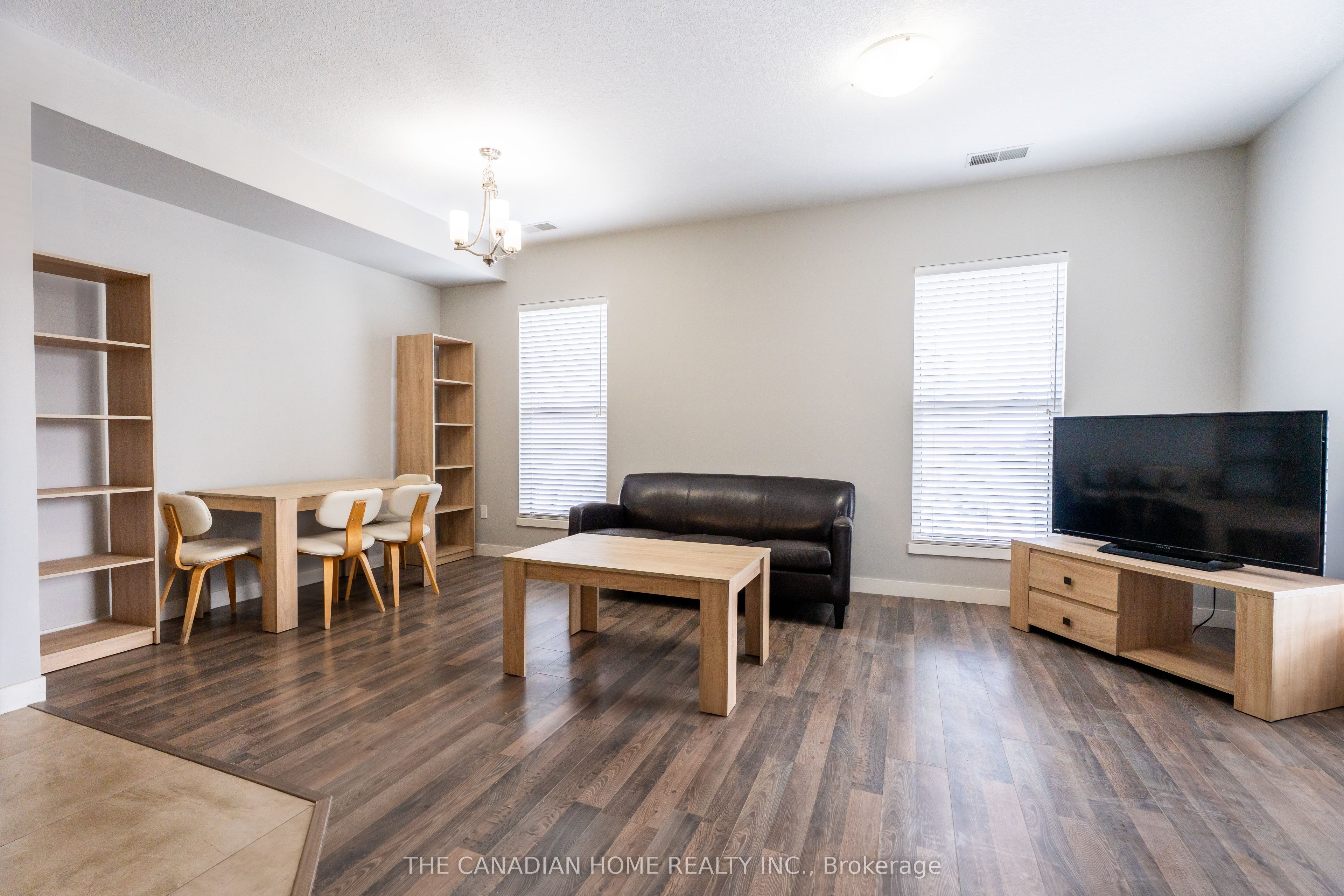 #t201 - 62 Balsam Street Property Photo 2