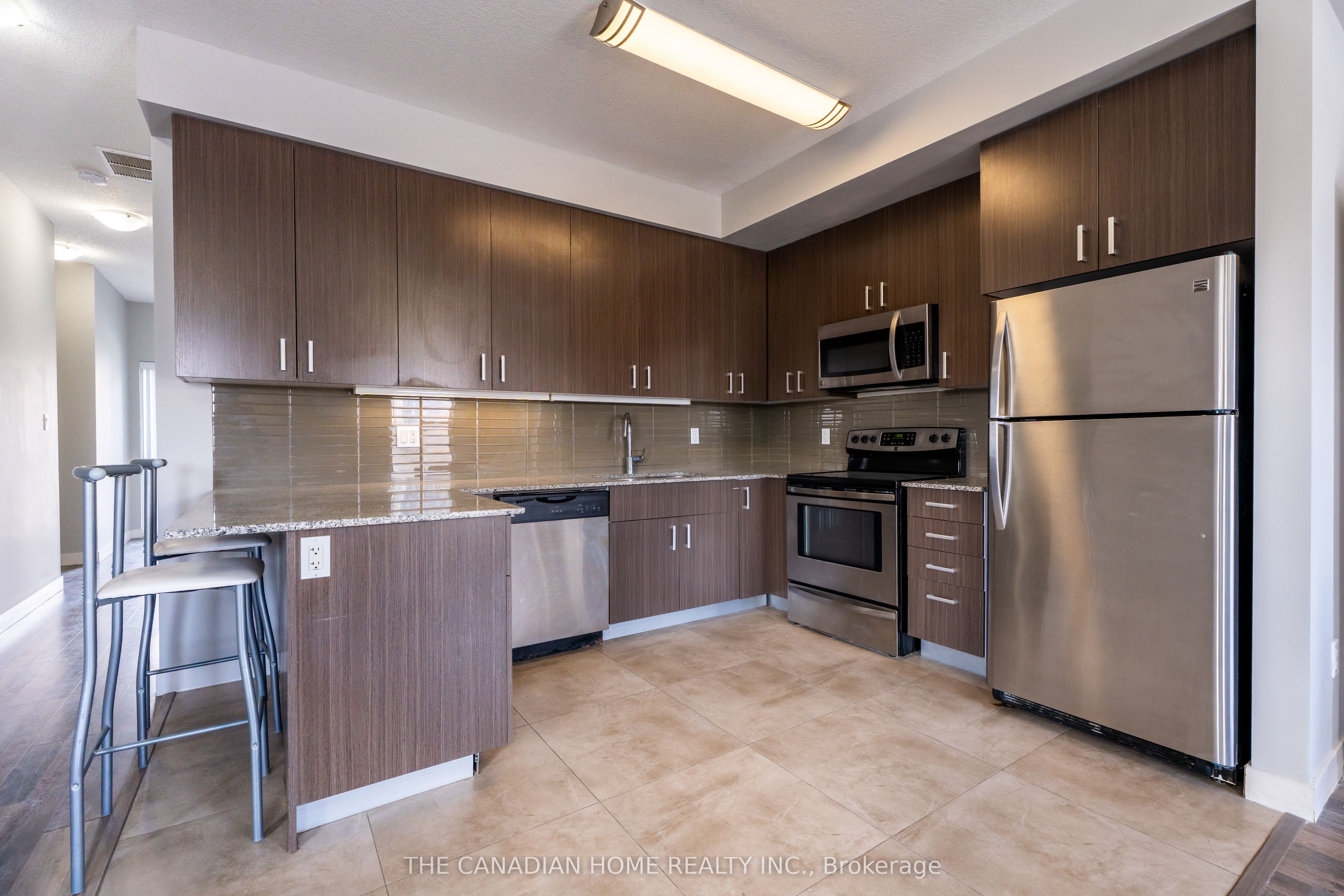 #t201 - 62 Balsam Street Property Photo 4