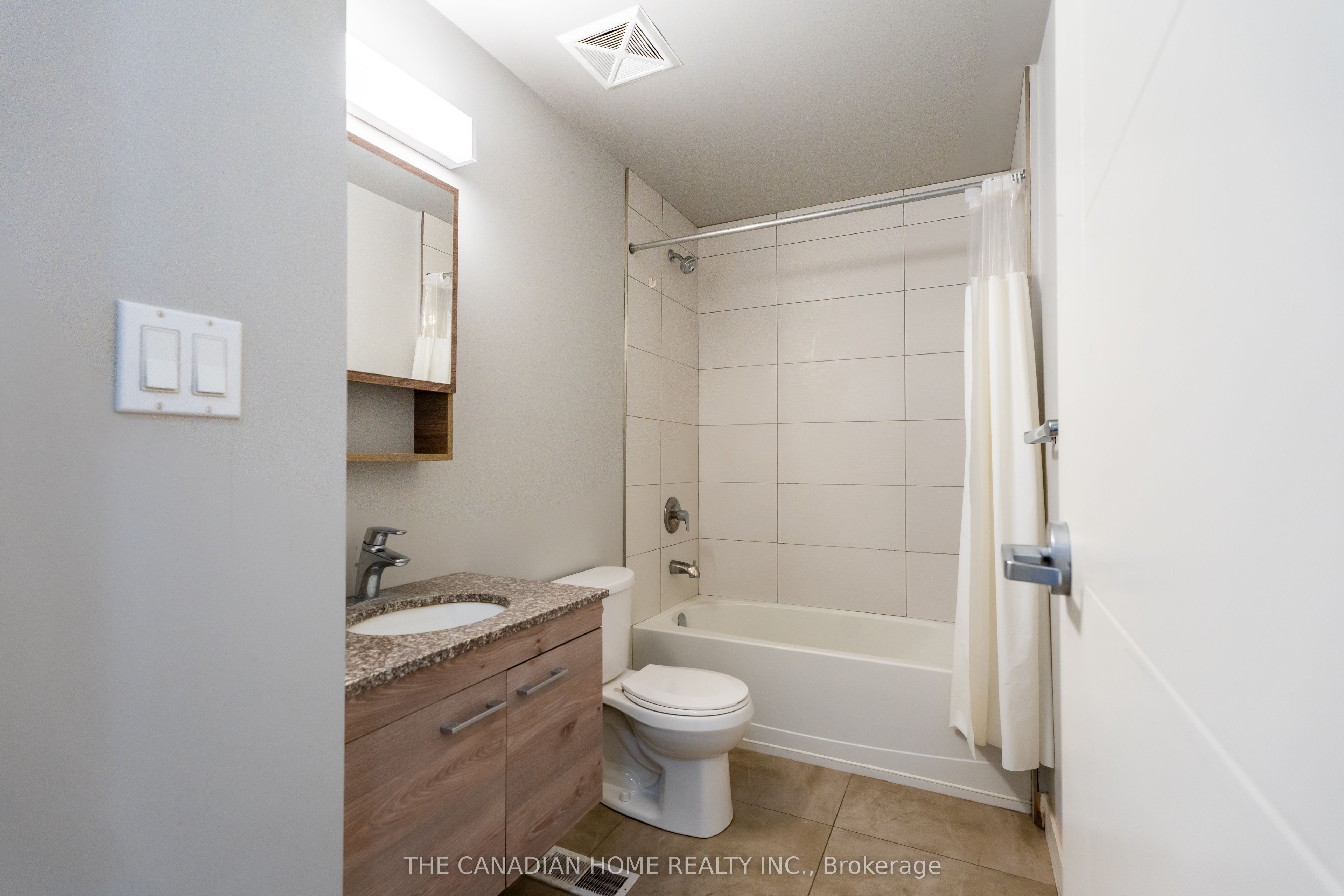 #t201 - 62 Balsam Street Property Photo 16