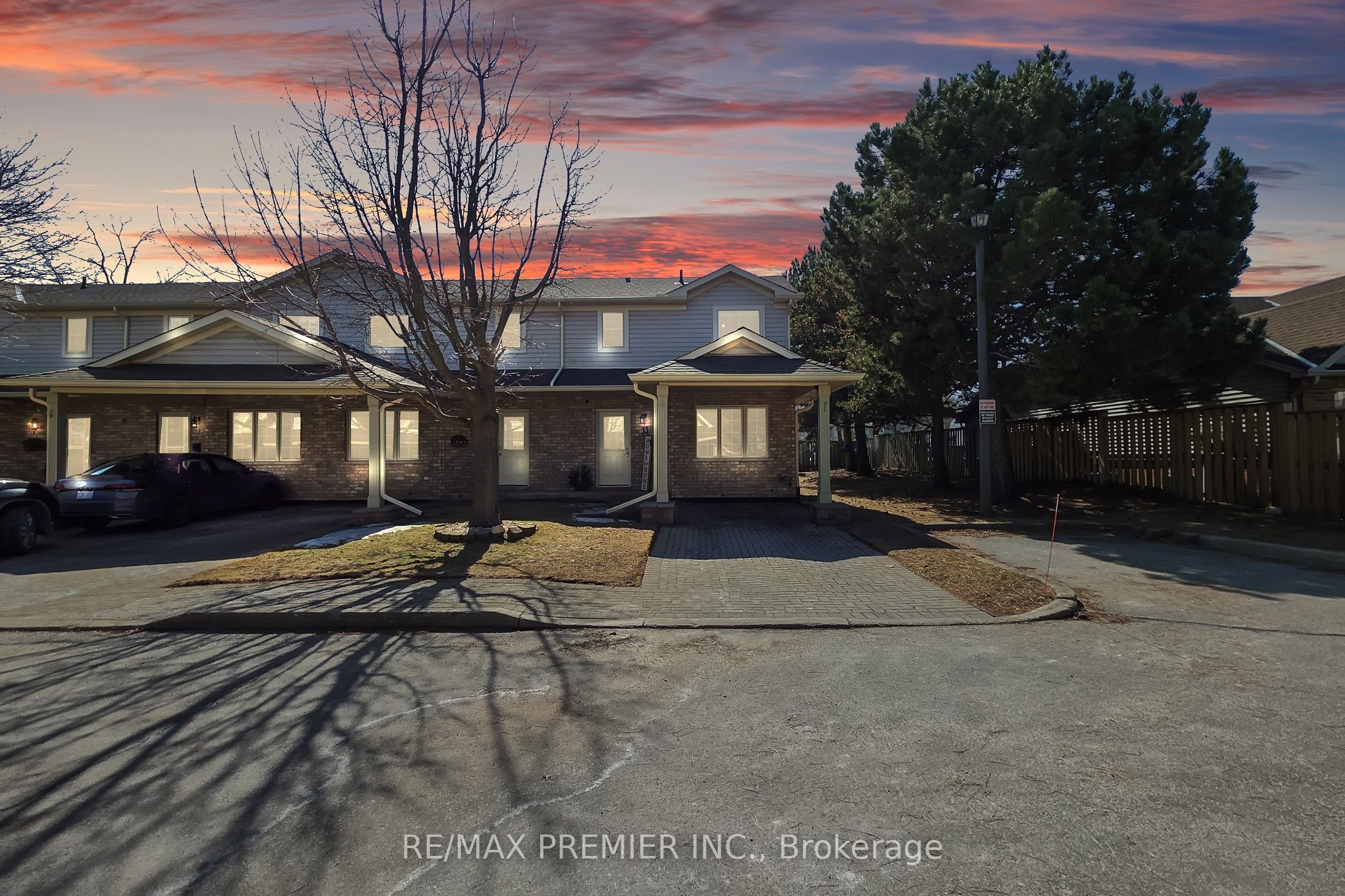 #13 - 9 Wentworth Drive Property Photo 1