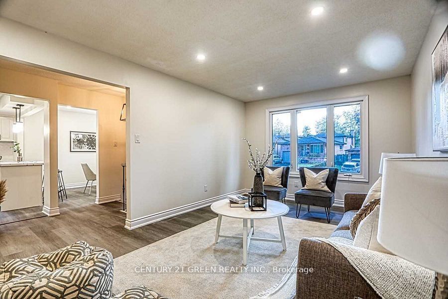 164 Gardiner Drive Property Photo 3
