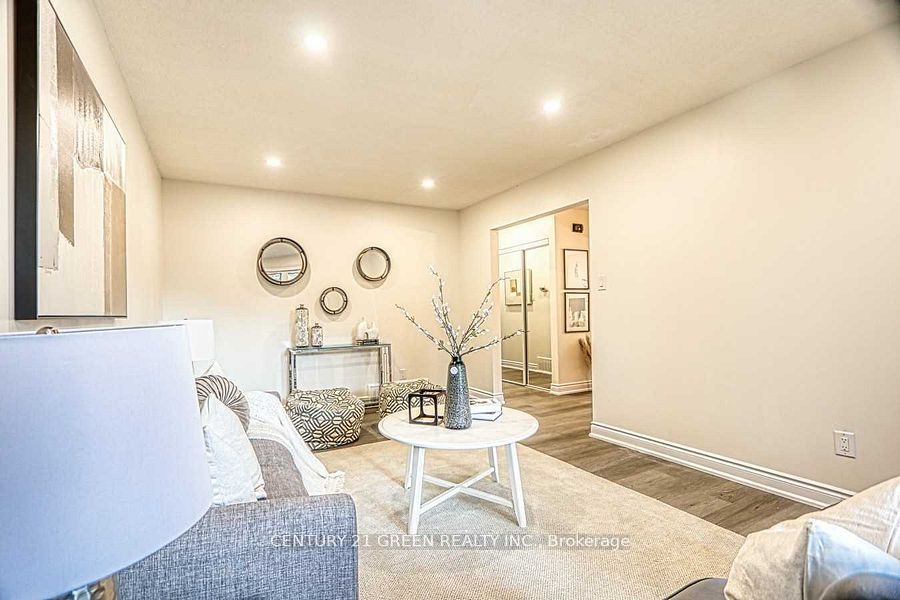 164 Gardiner Drive Property Photo 6