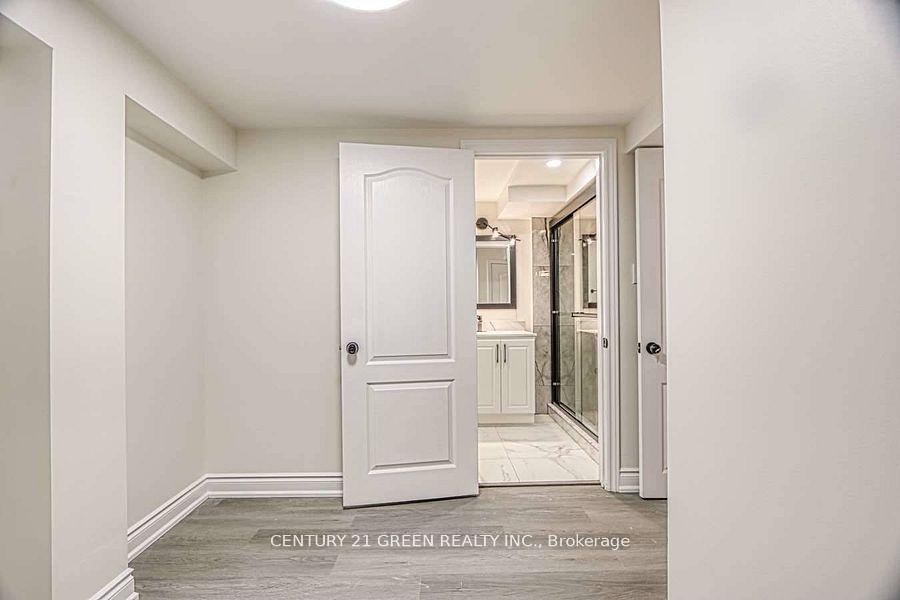 164 Gardiner Drive Property Photo 35