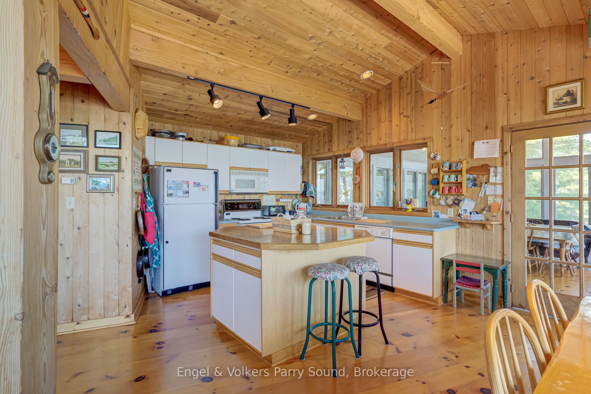 8 Island 29c N/a Property Photo 14