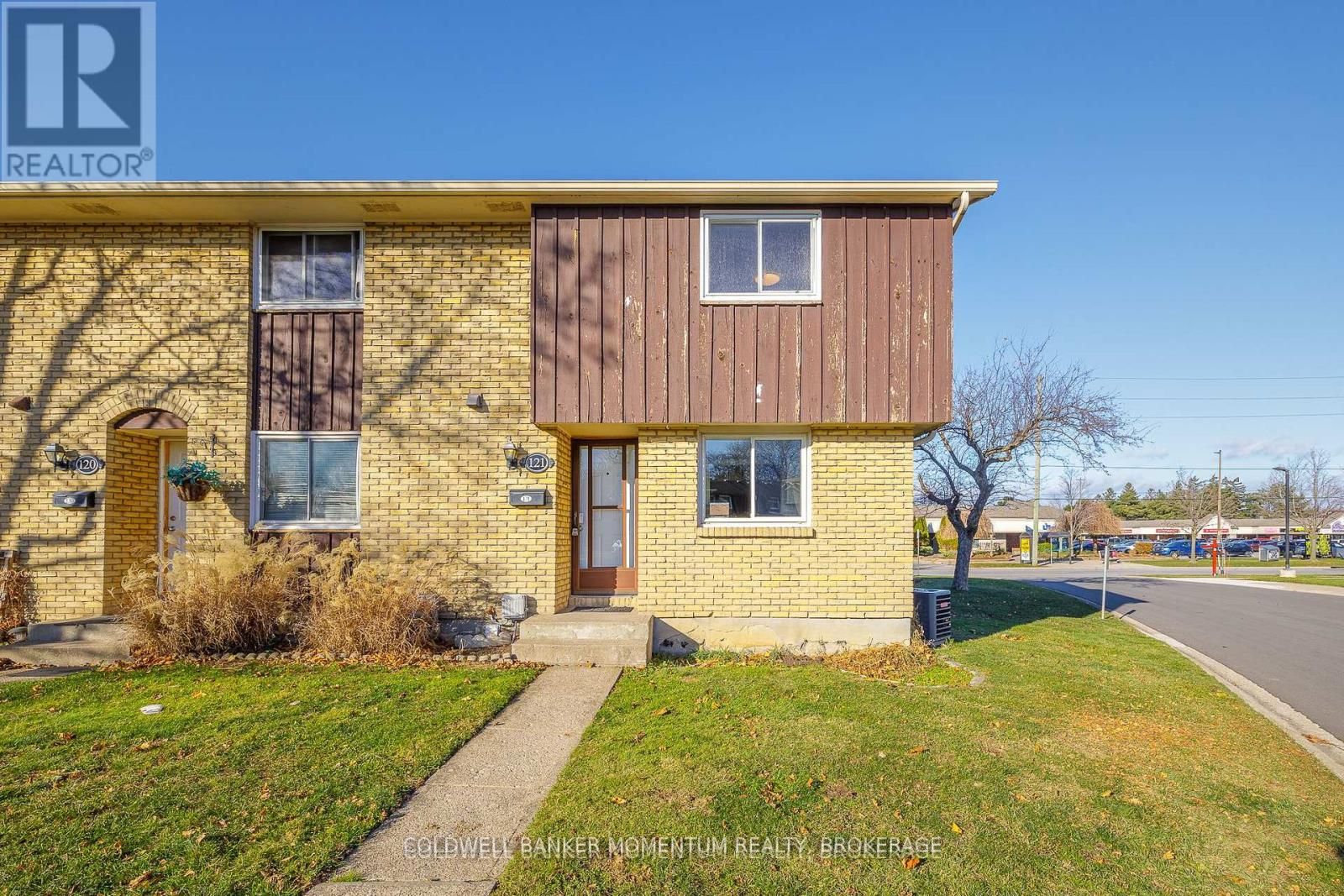 #121 - 50 Lakeshore Road Property Photo 1